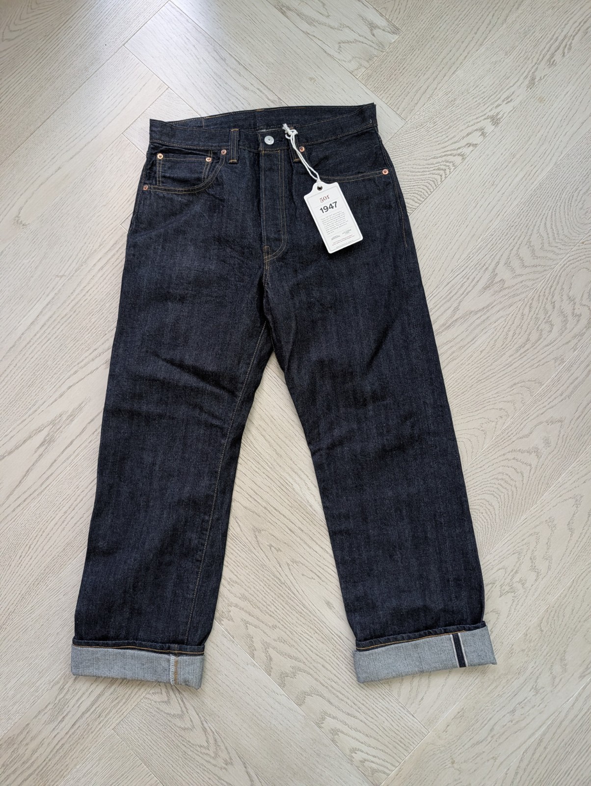 Levi’s Vintage Clothing 1947 501 XX | W33 L32 (Waist Altered to 32) | Made Japan
