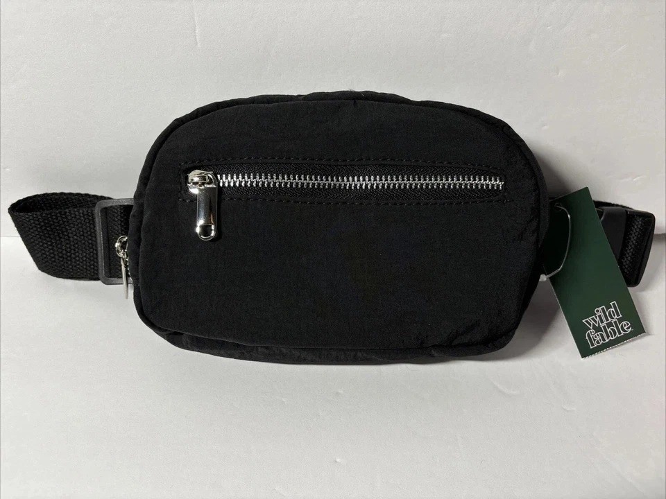 Fanny Pack – Wild Fable Dark Black Adjustable Strap Zip Front Crossbody New