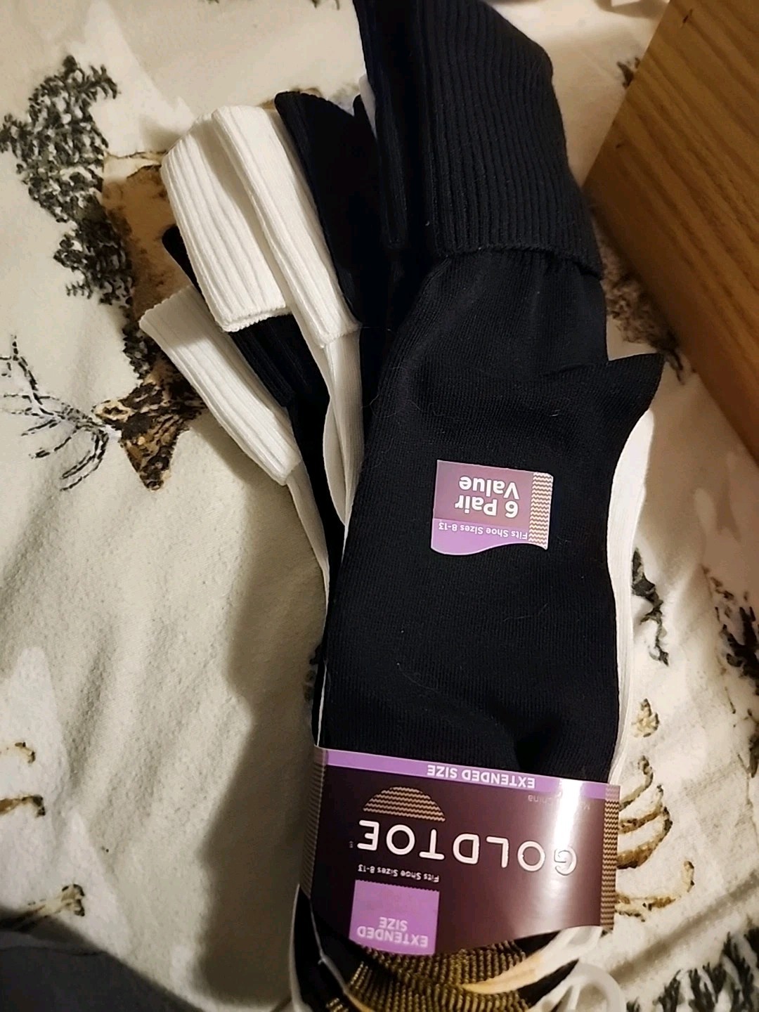 6 Pair GoldToe Turn Cuff Socks 3 Pair White 3 Pair Black.Extended Size 8-13