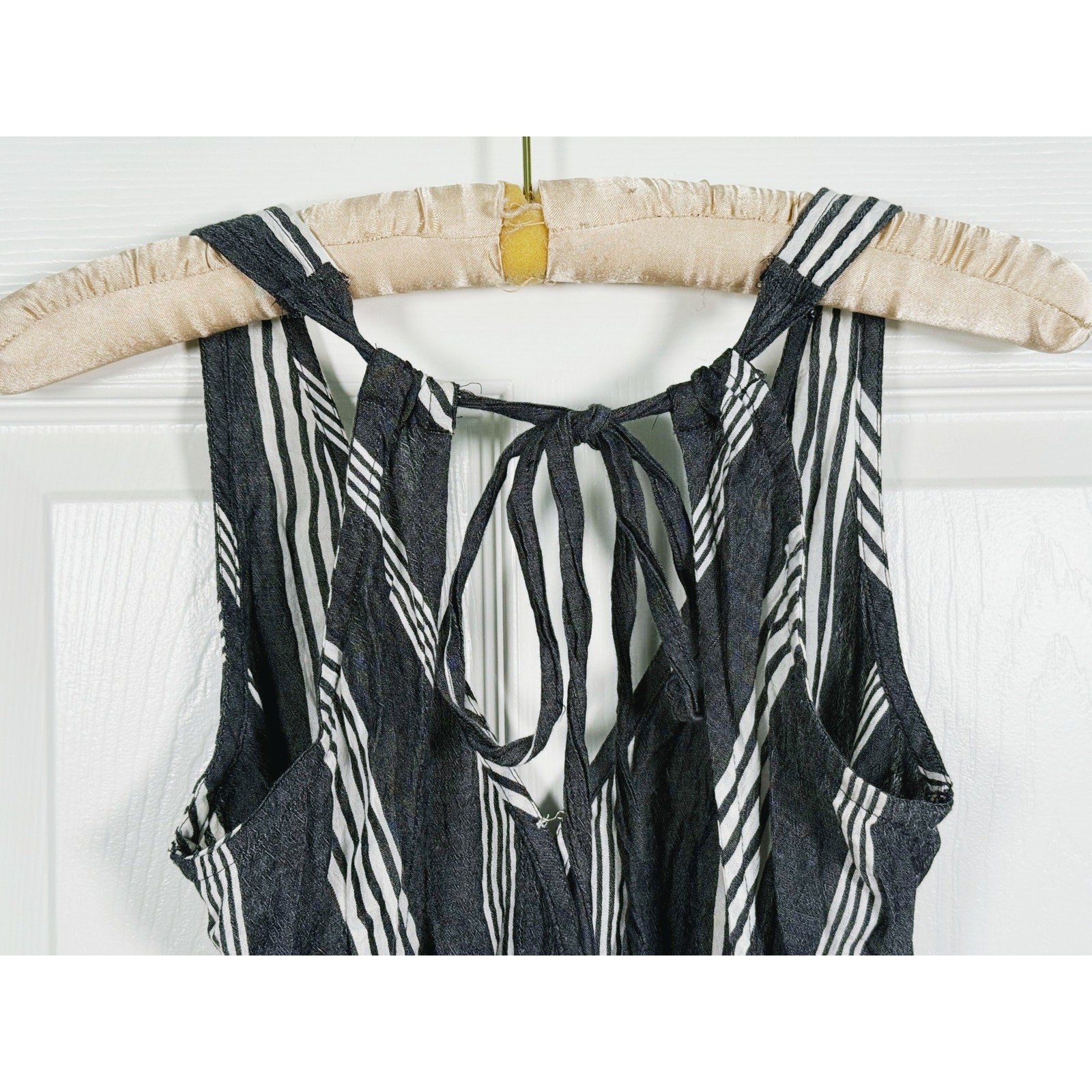 Abercrombie & Fitch Striped Tie Back Romper Medium Gray Beachy Coastal Summer