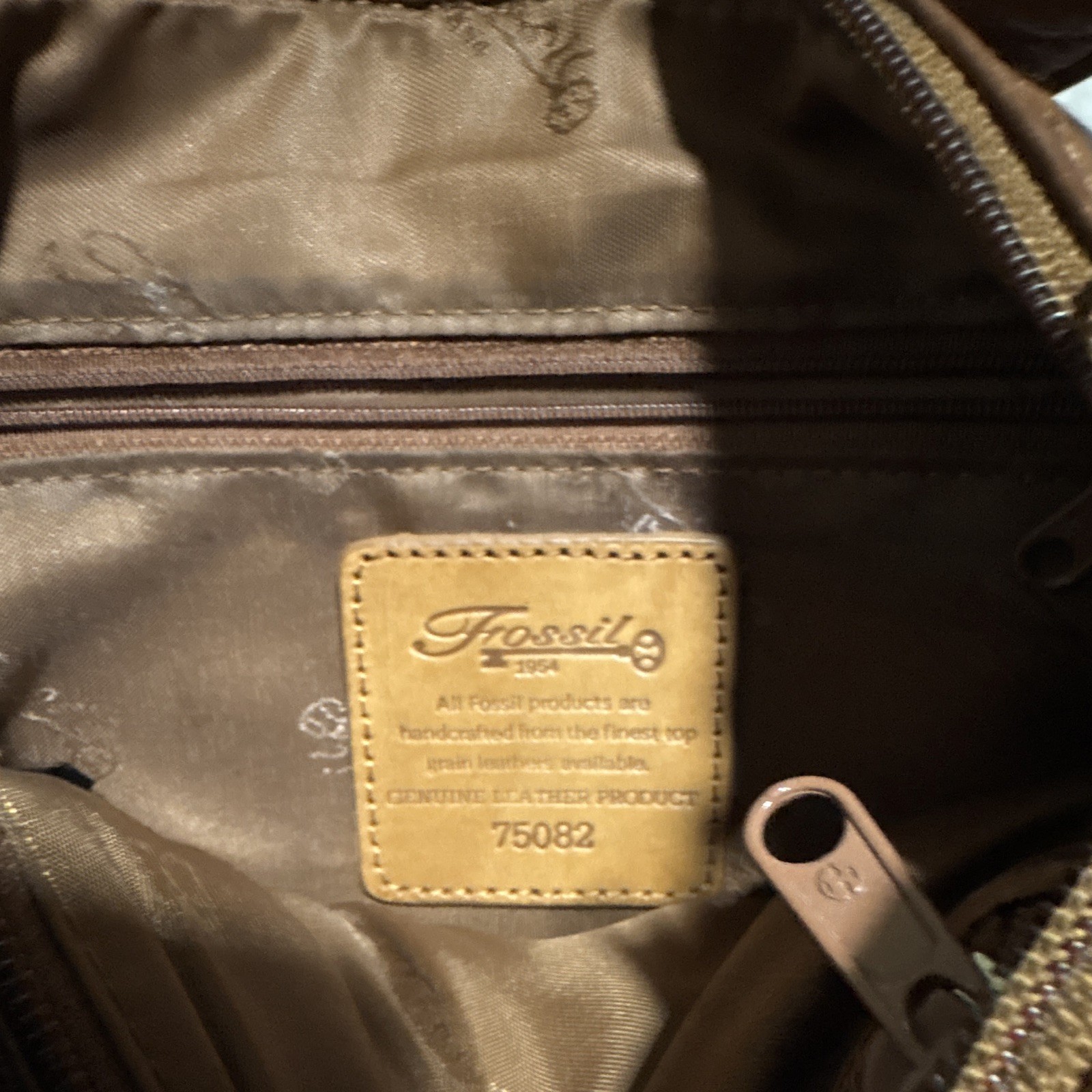 Fossil Brown Crossbody Bag Zip Closure Adjustable Strap Inner Pockets Lined