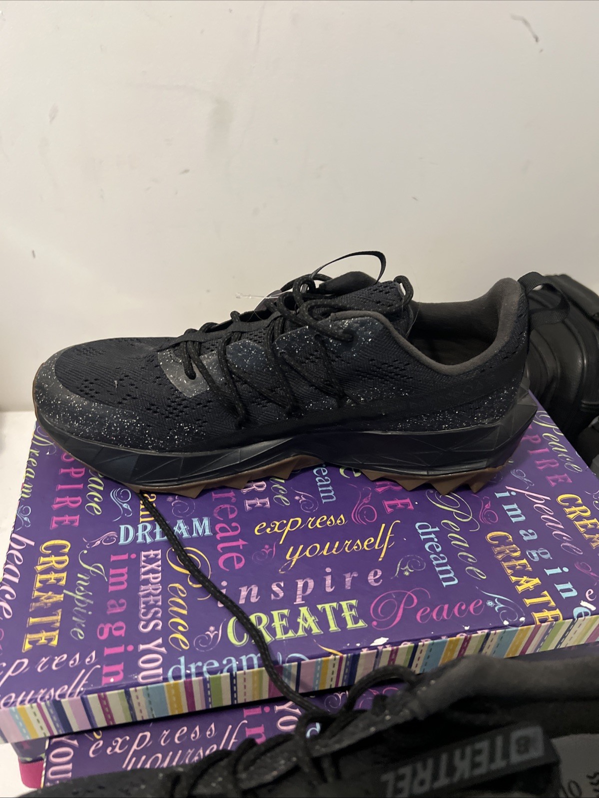 New Balance Tektrel Trail – Black / Phantom / Magnet Men’s US Sz 9.5 2E MTTTRCK1
