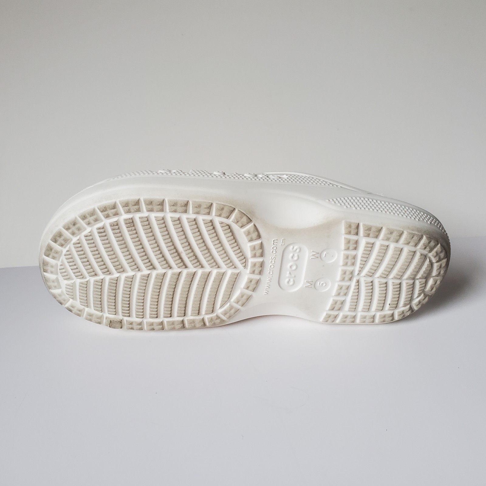 Crocs Baya Slide Sandals Unisex Women 7 Men 5 Spellout Slip-On White Two 2 Strap