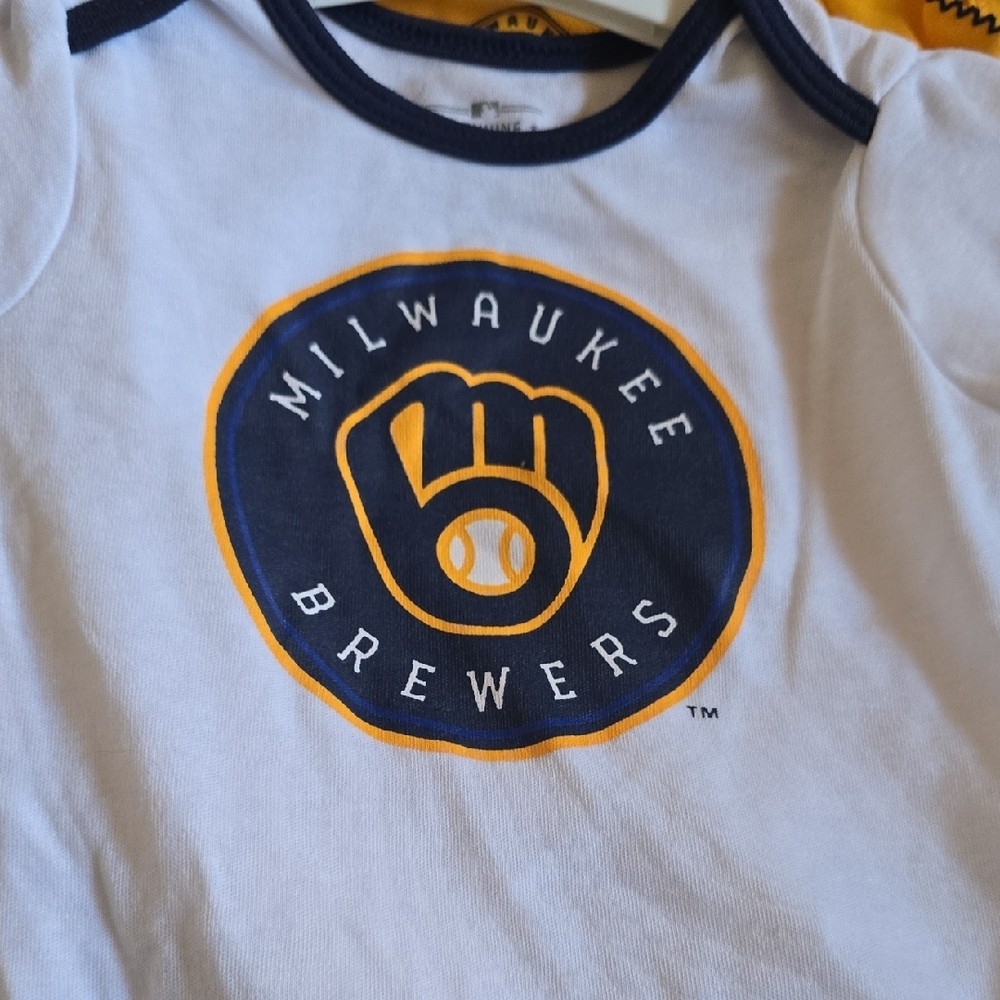 MLB Milwaukee Brewers Baby One-Piece Bodysuit Set – White, Navy, Gold