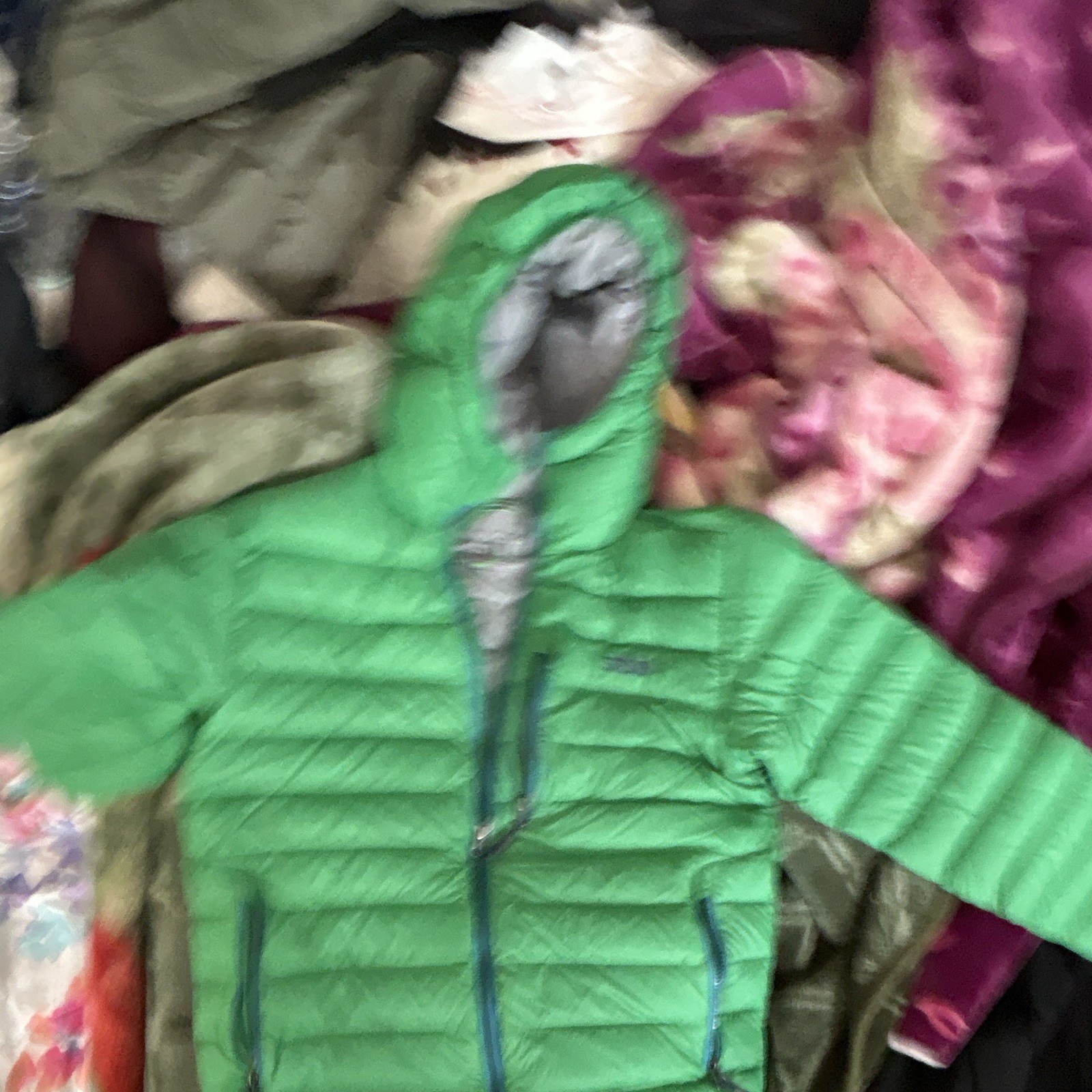 STIO Unisex Kids Hooded Down Puffer Jacket Full Zip Ripstop Nylon M Green