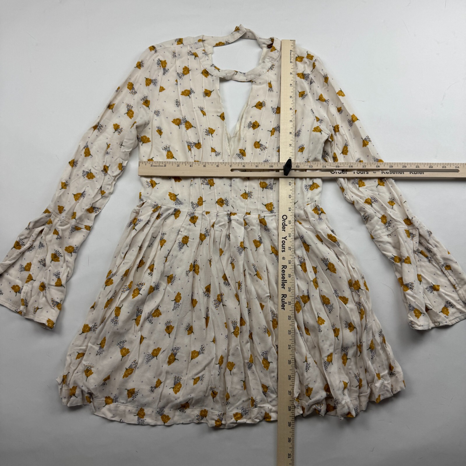 Free People Tegan Ivory Floral Long Flare Sleeve Mini Dress Rayon Sz 4 OB536552
