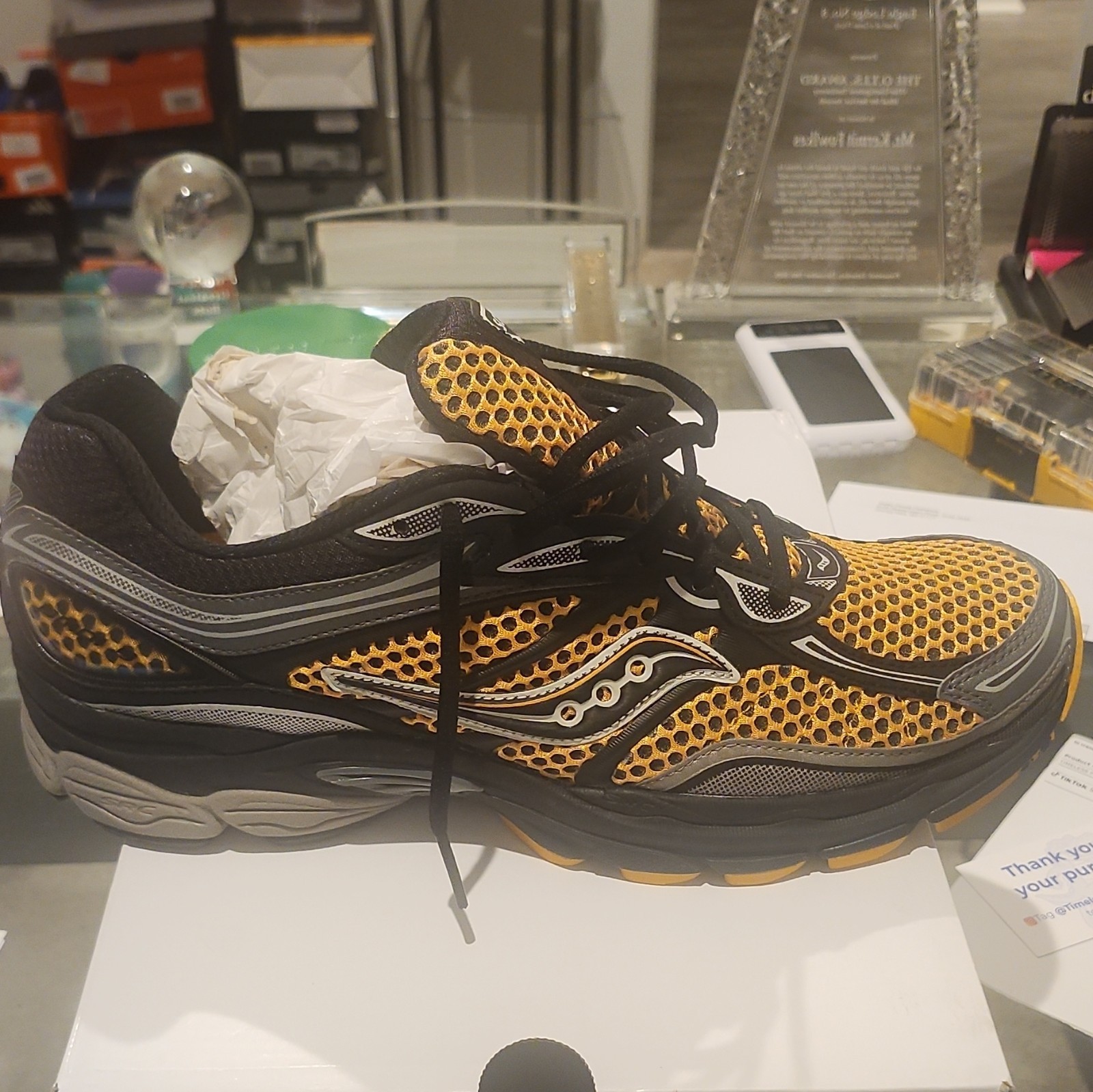 Saucony ProGrid Omni 9