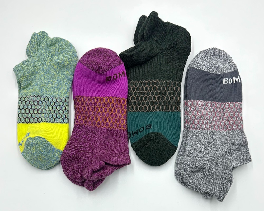 4 Pairs bombas Women’s Cushion Tri-Block Ankle socks Size Med 4 Colors Mix