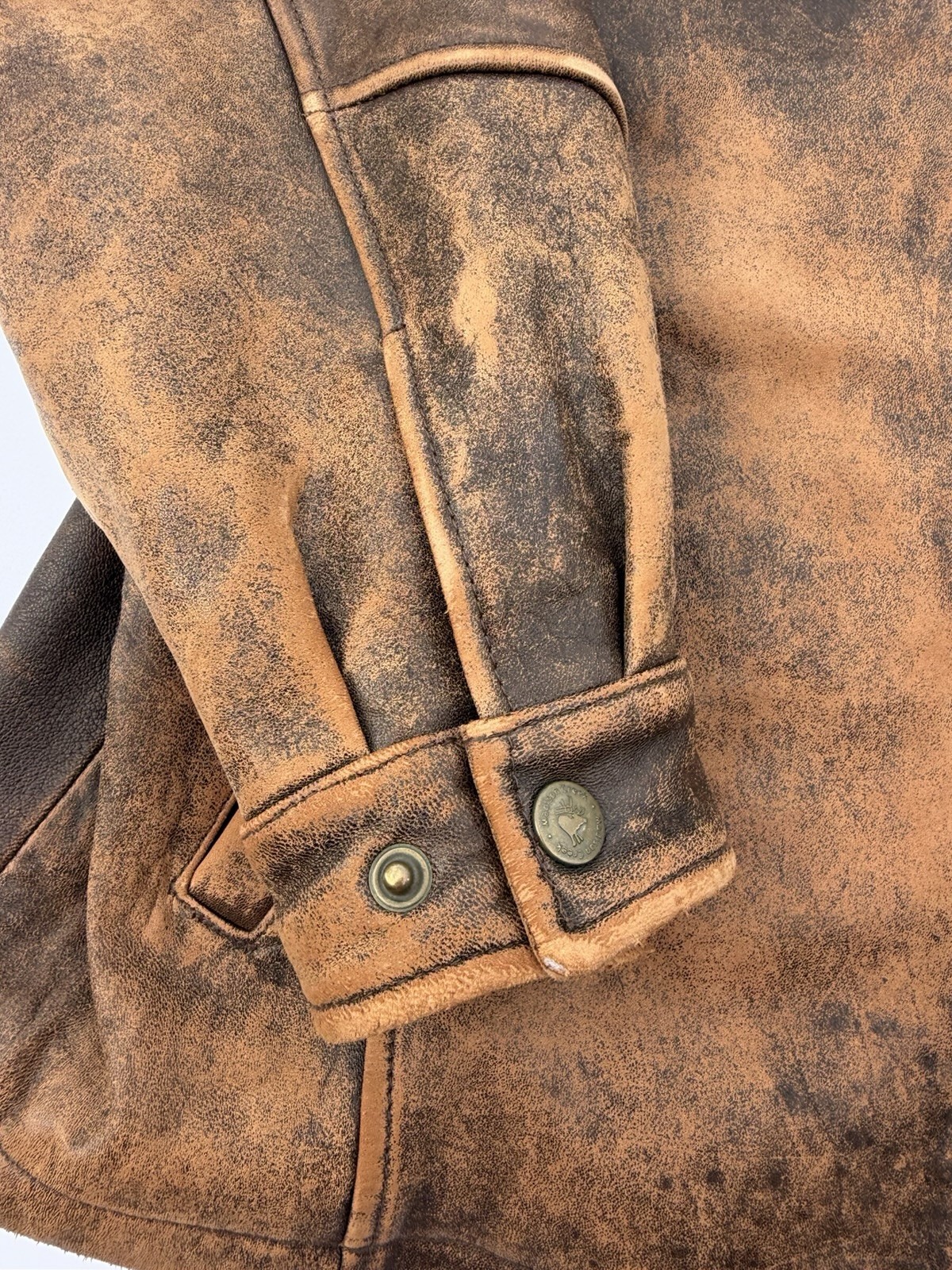 VINTAGE 90sMadison Creek Outfitters Men’s Distressed Brown Leather Bomber Jacket