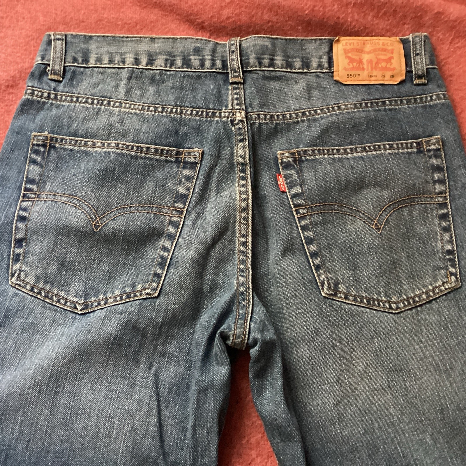 Levi’s 550 Relaxed Fit medium wash straight leg denim jeans Size 18Reg 29×29
