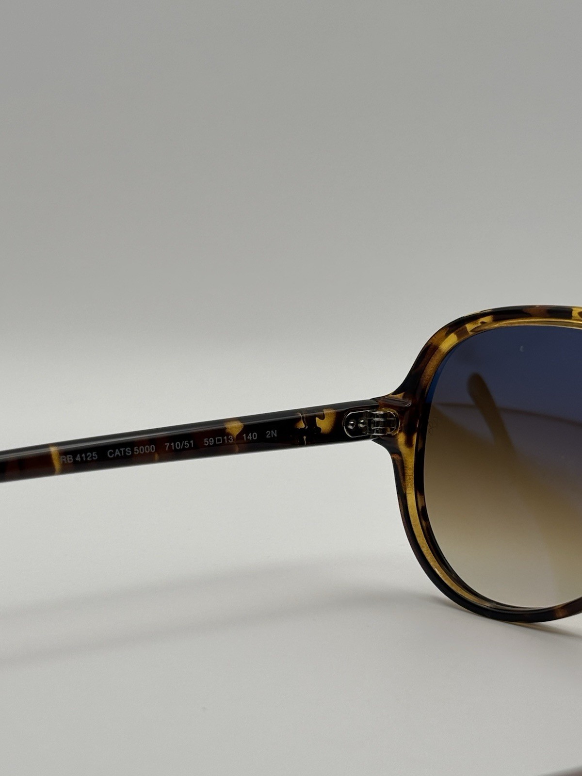 Ray-Ban Cats 5000 RB4125 Aviator Sunglasses Polished Light Havana/Brown Gradient