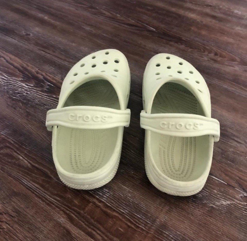 Crocs Classic Clog Mint Slip On Comfort Sandals Unisex Size M 4/W 6