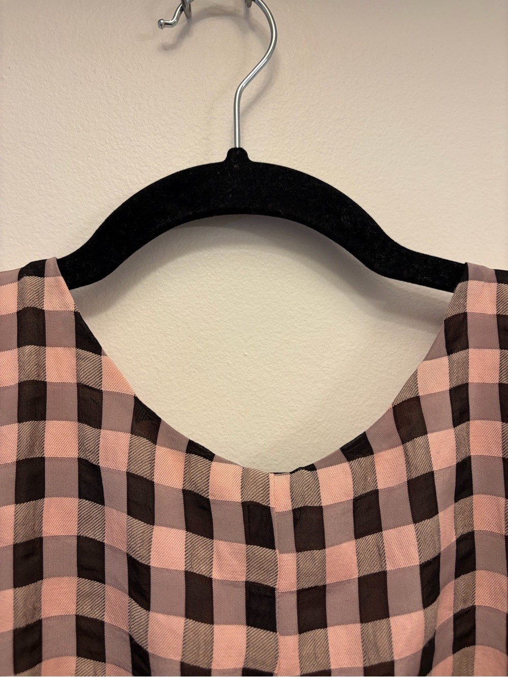 NWT Cosmopolitan x Dress the Population Plaid Tie Front Puff Sleeve Top Womens L