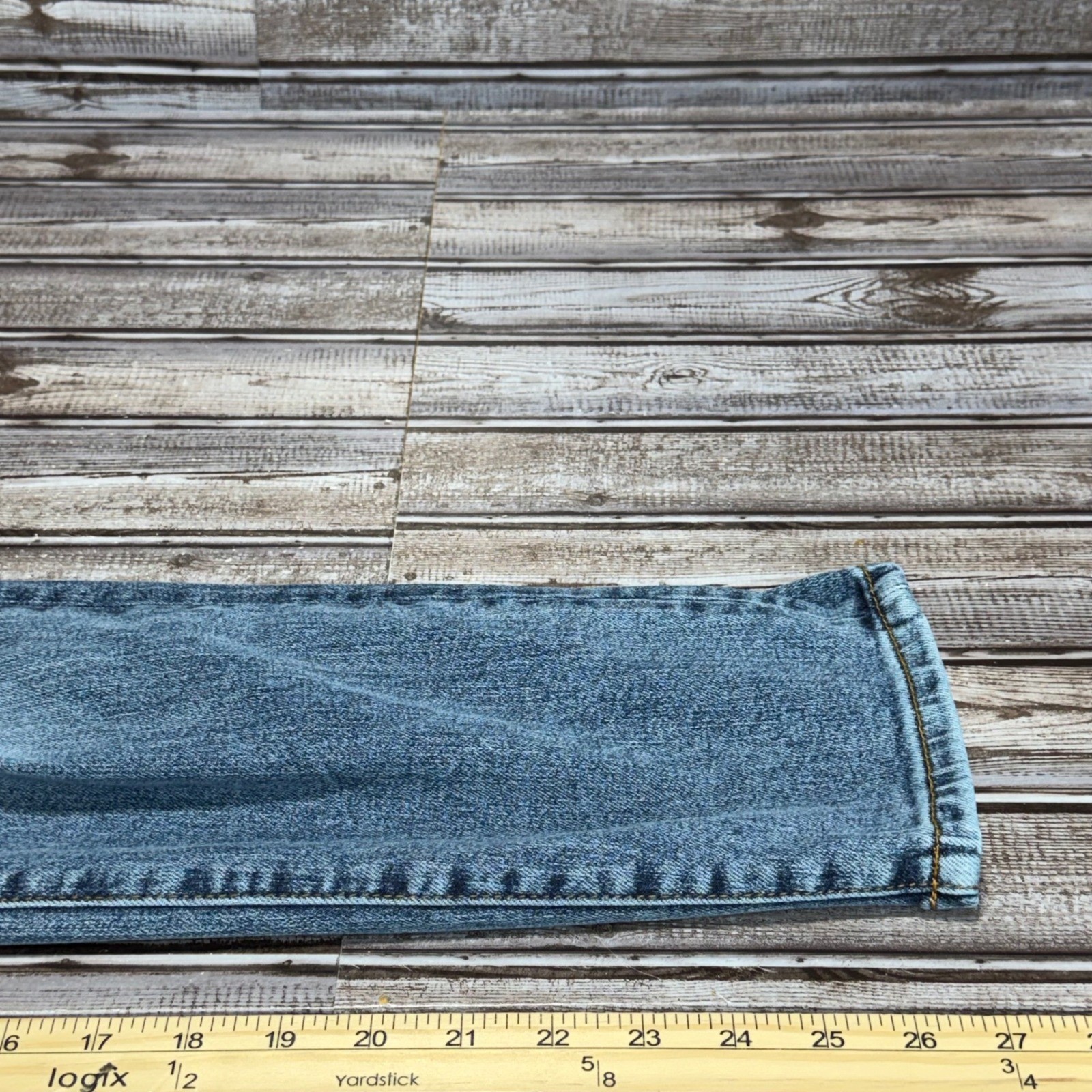 Judy Blue Distressed Slim Fit Medium Wash Denim Jeans Size 7/28 Blue Tapered Leg