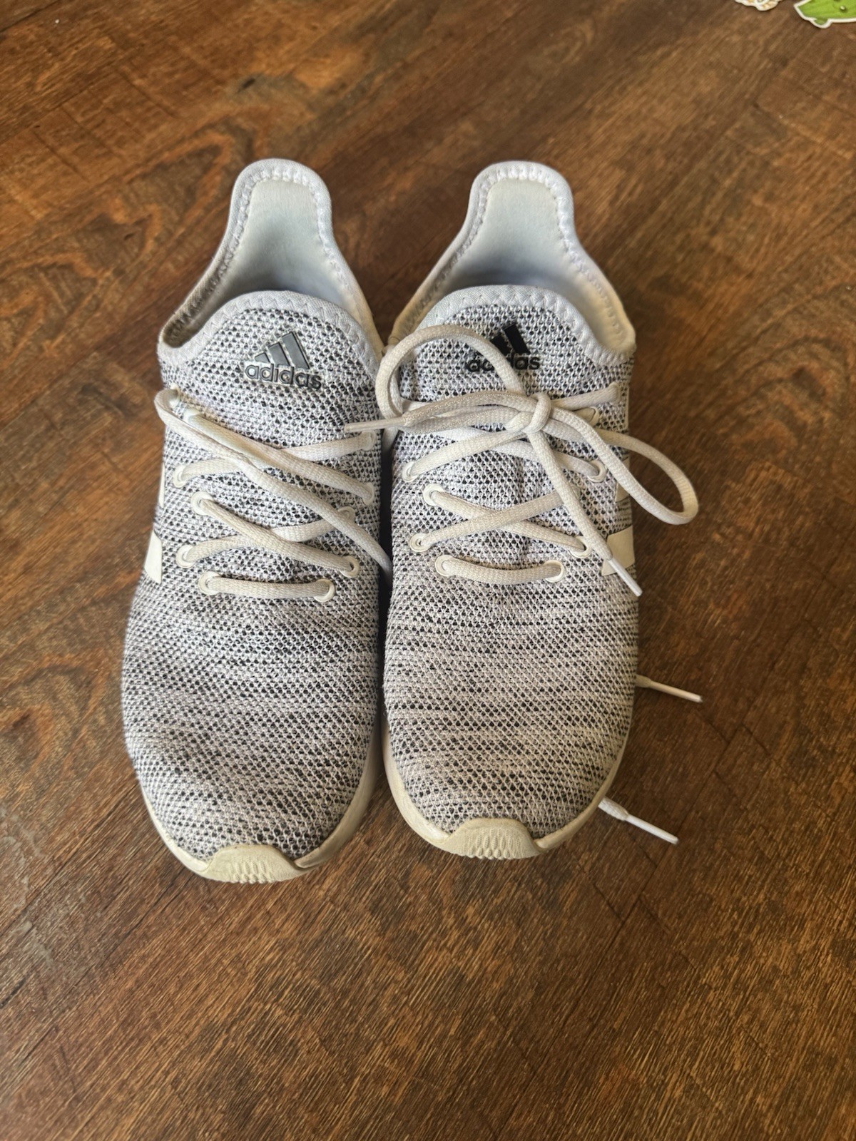 Adidas Women’s She is Size 9 Gray