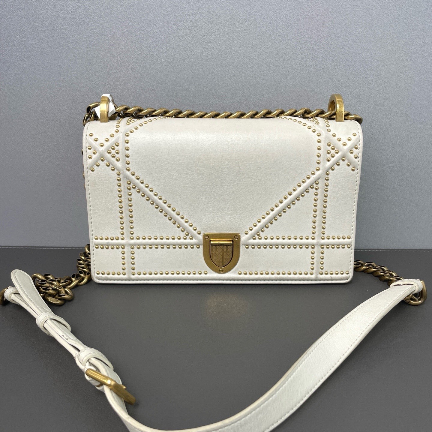 Dior Pre-Owned Authentic Chain Bag White 21.5*12.5*7 Free Tracked Shipping