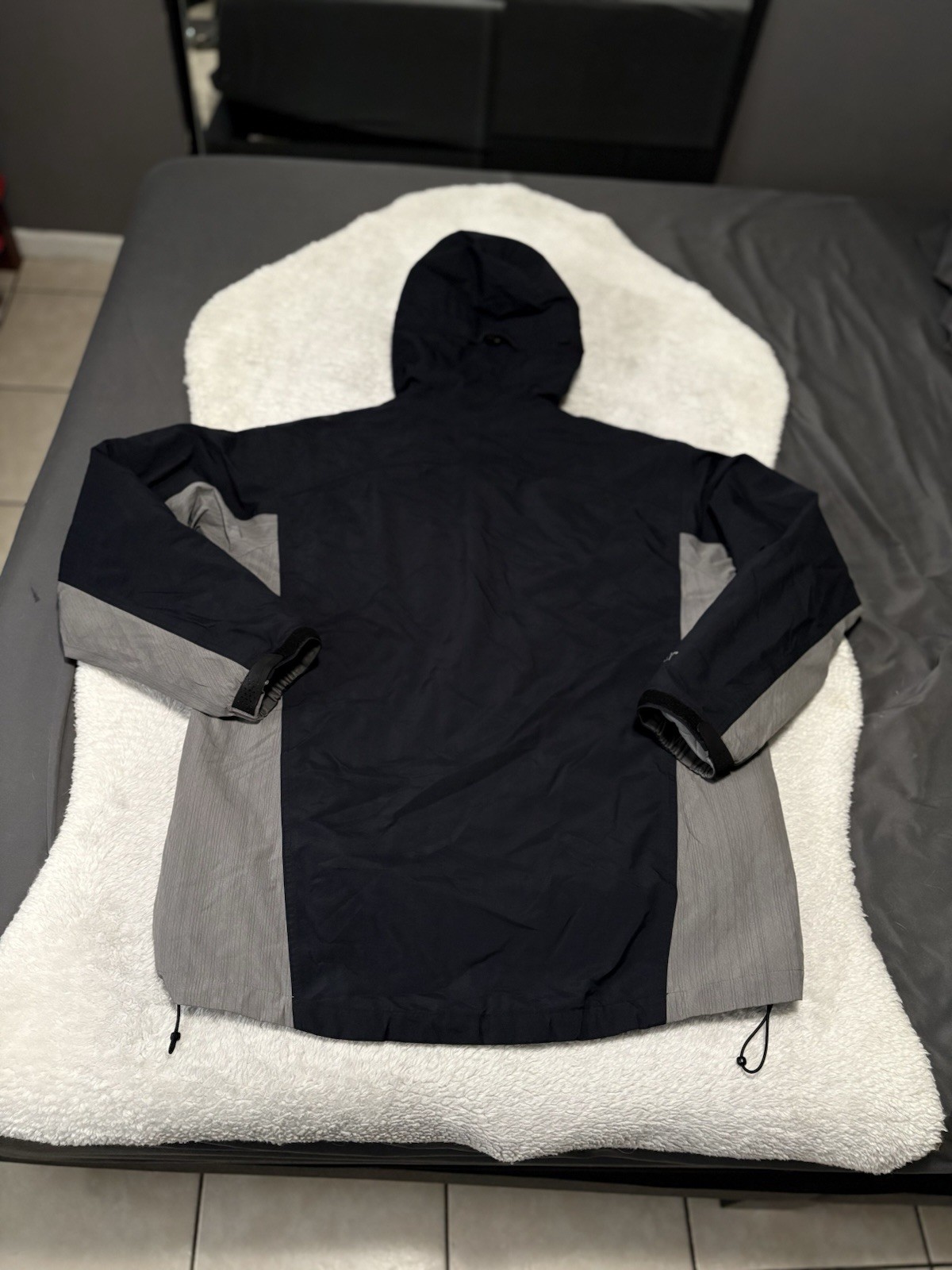 GSX Gore-Tex Large Black Grey Jacket Full Zip Hood Waterproof