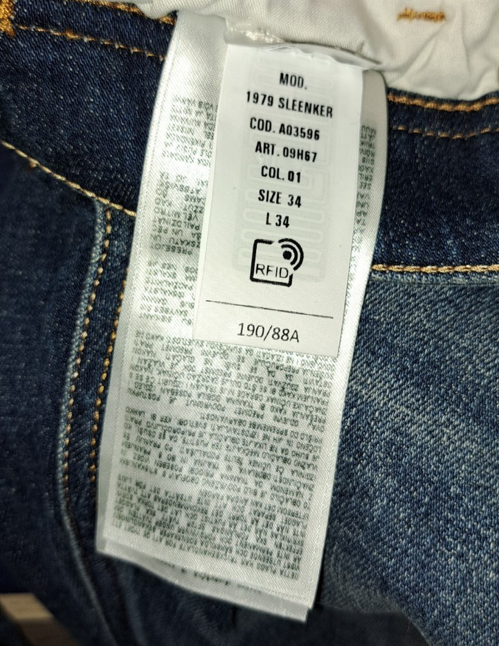 New Diesel 1979 Sleenker Skinny Stretch Blue Denim Jeans RRP £200