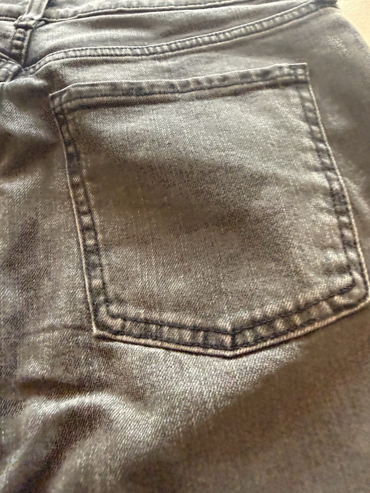 Old Navy Women’s Black Boyfriend Denim Jeans Mid Rise Charcoal Wash Distressed 8