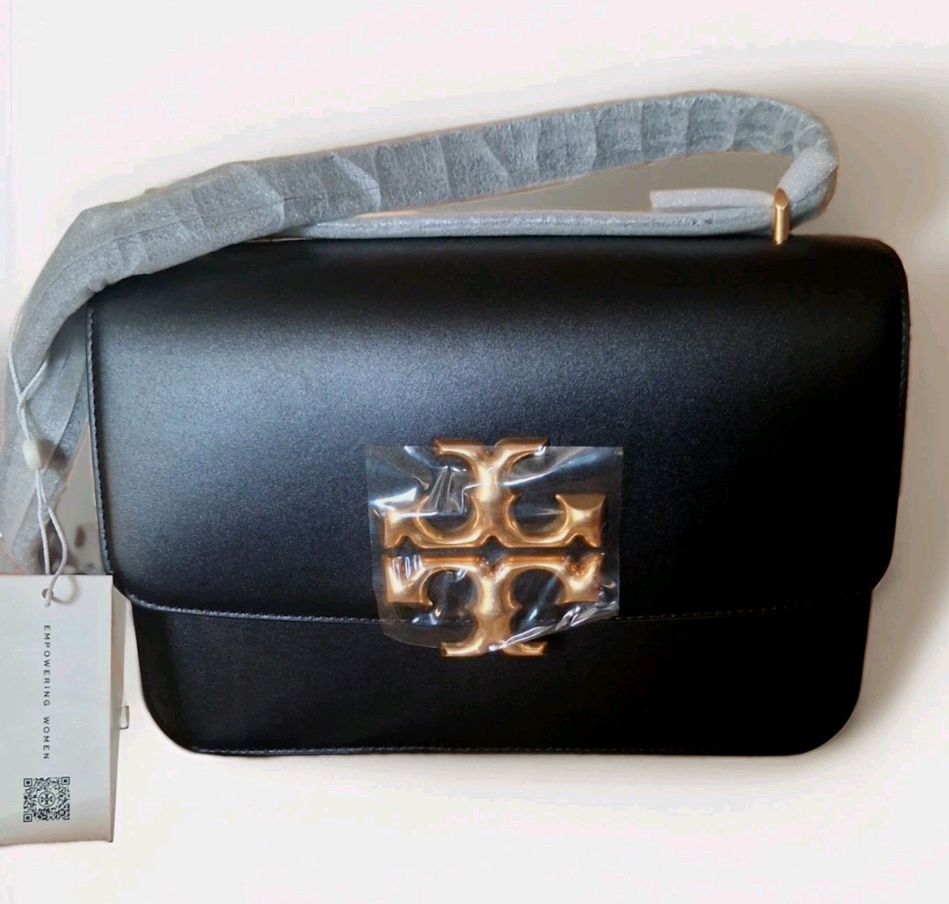 Tory Burch Eleanor Large Black Shoulder Bag Detachable Leather Strap Gold Logo