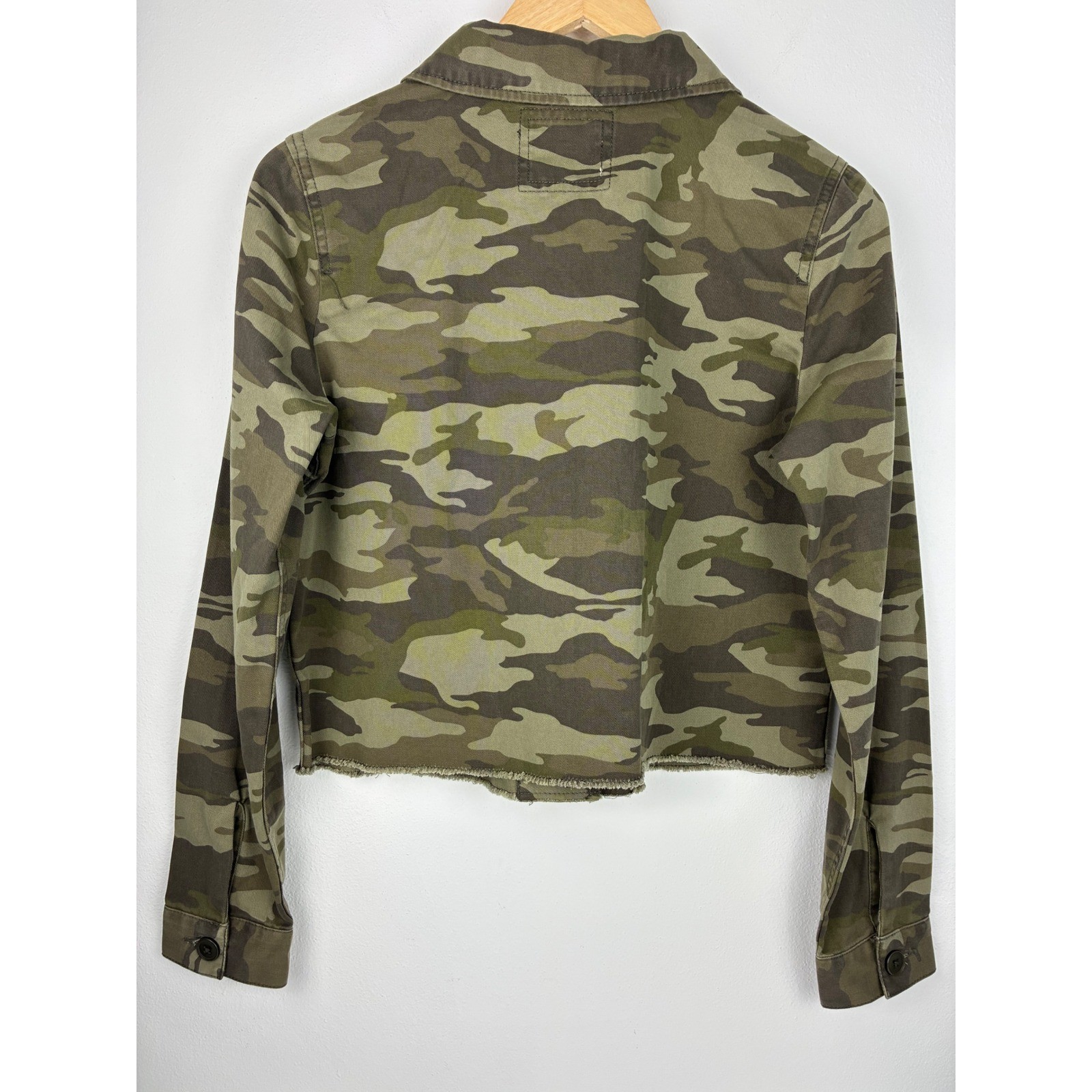 Mudd Camo Cropped Twill Jacket Medium Raw Hem Utility Military NWT