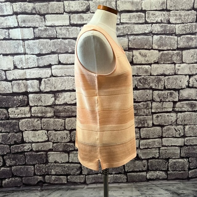 Chico’s Pale Peach U Neckline Sleeveless Tank Size M Polyester & Cotton