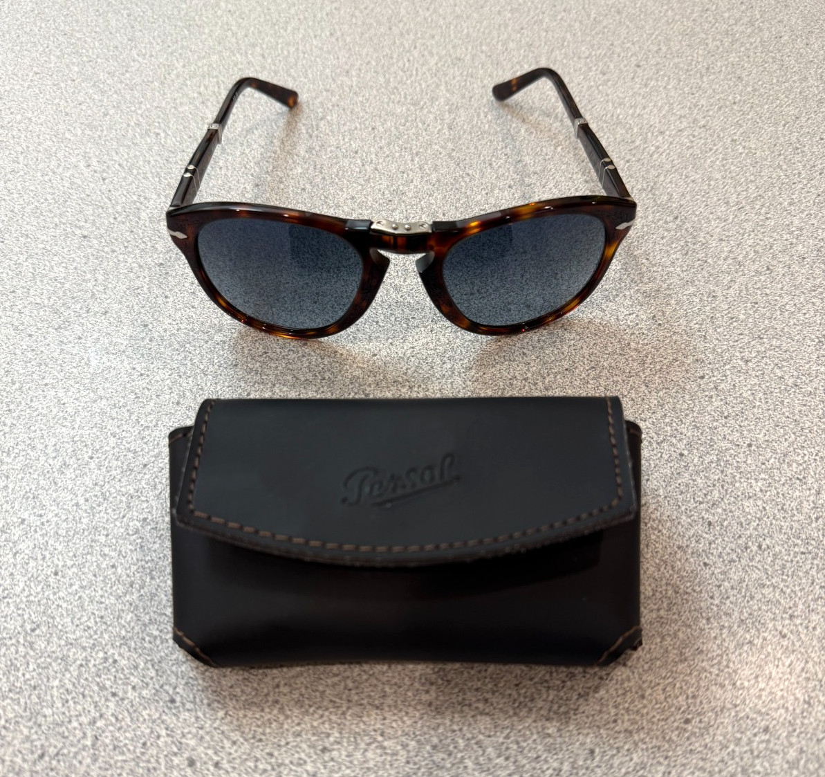 Persol 714 Men’s Folding Sunglasses Tortoise Havana/Polarized Blue Gradient Lens
