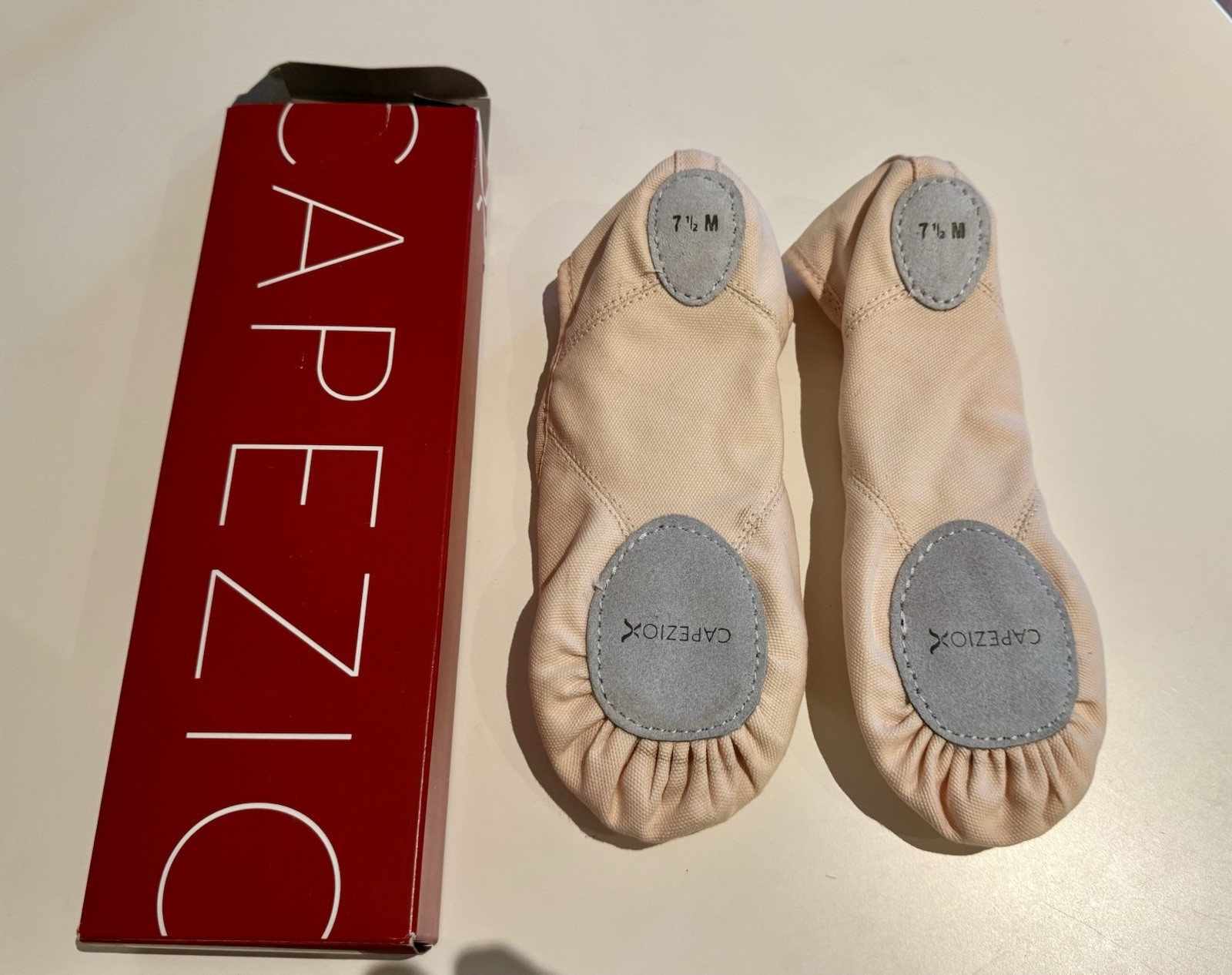 New. CAPEZIO WOMEN CANVAS JULIET DANCE SHOE US 7.5 M 2028 BALLET SLIPPER