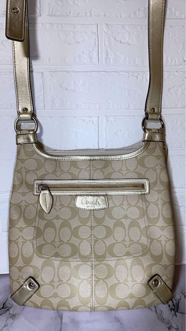 Excellent Condition COACH Shoulder Penelope Signature Crossbody Bag