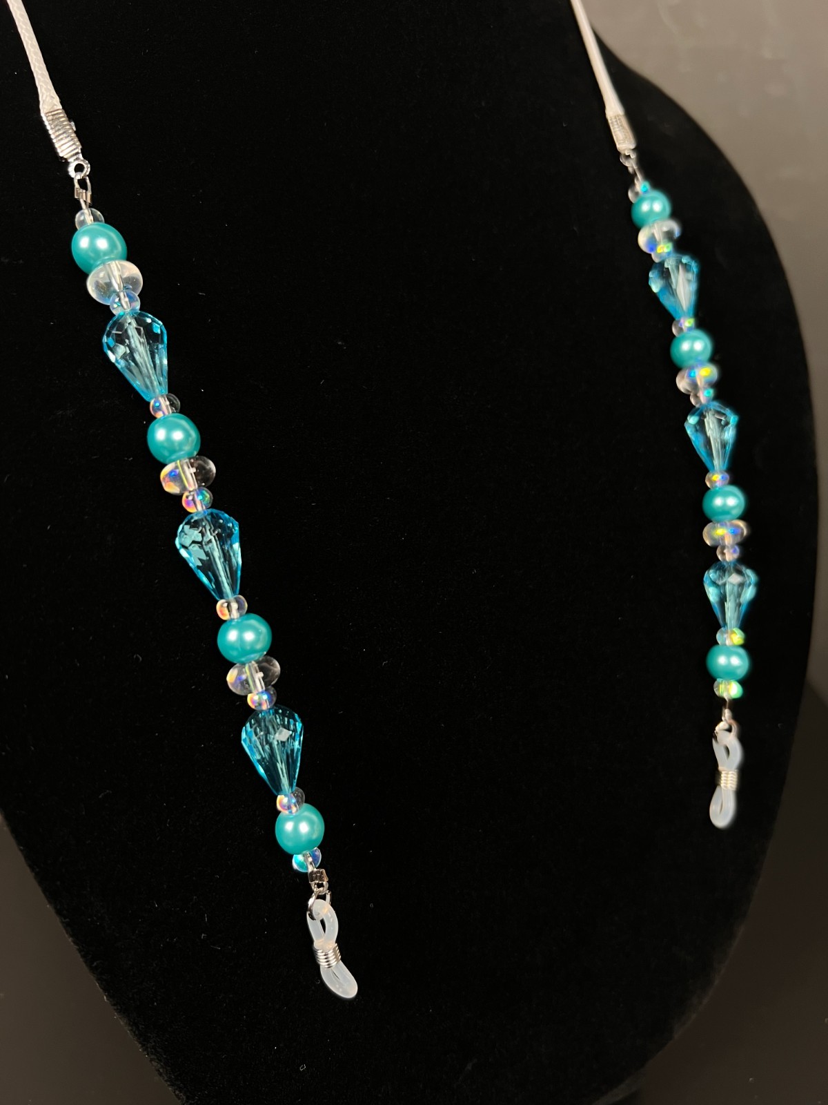 Handmade Eyeglass Chain: Crystal Glass Beads, Teal, Green, Blue, Sea Glass Look