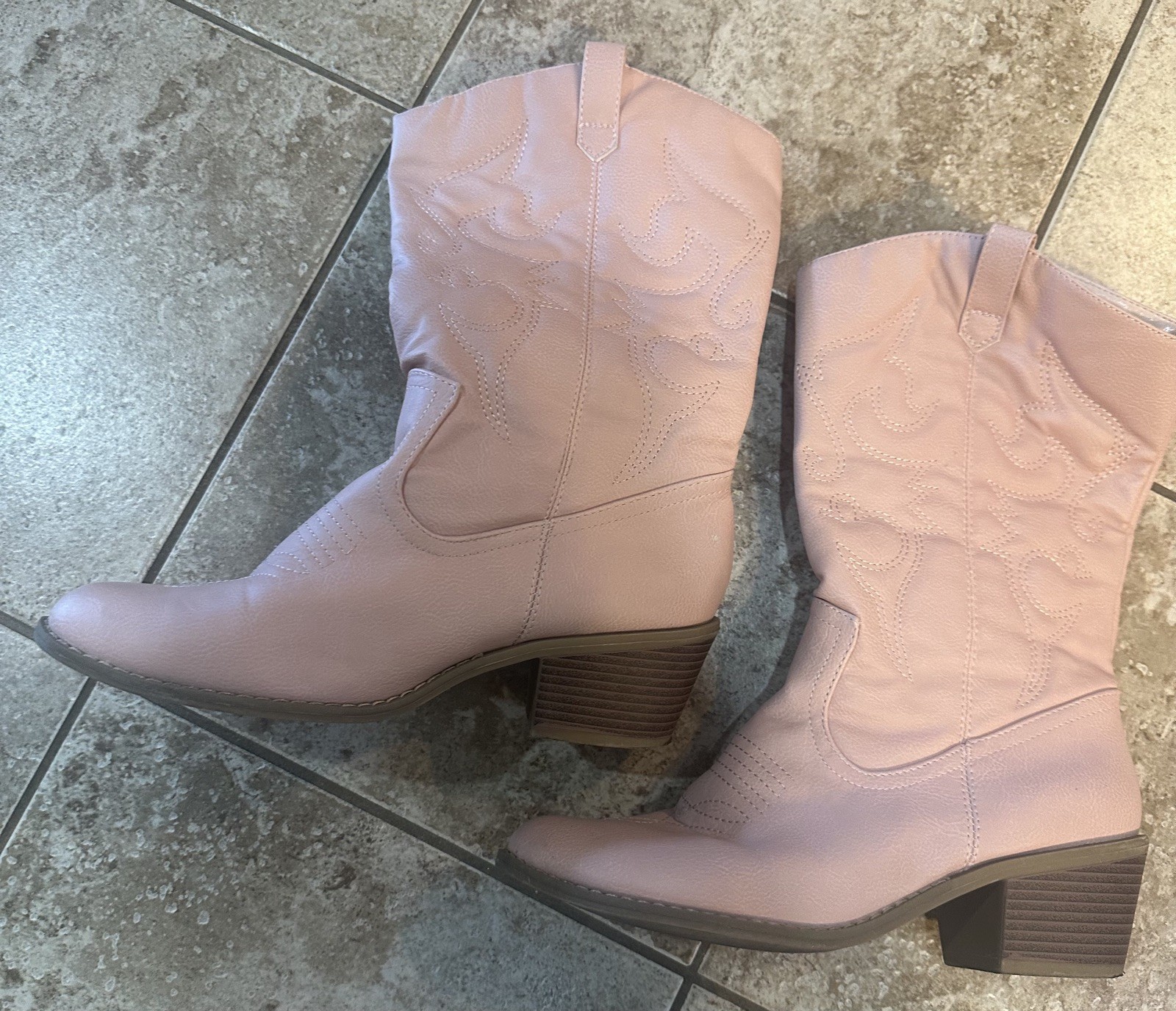 Charles Albert Light Pink Cowboy Boots Style Yeehaw Size 10M 100%vegan Leather