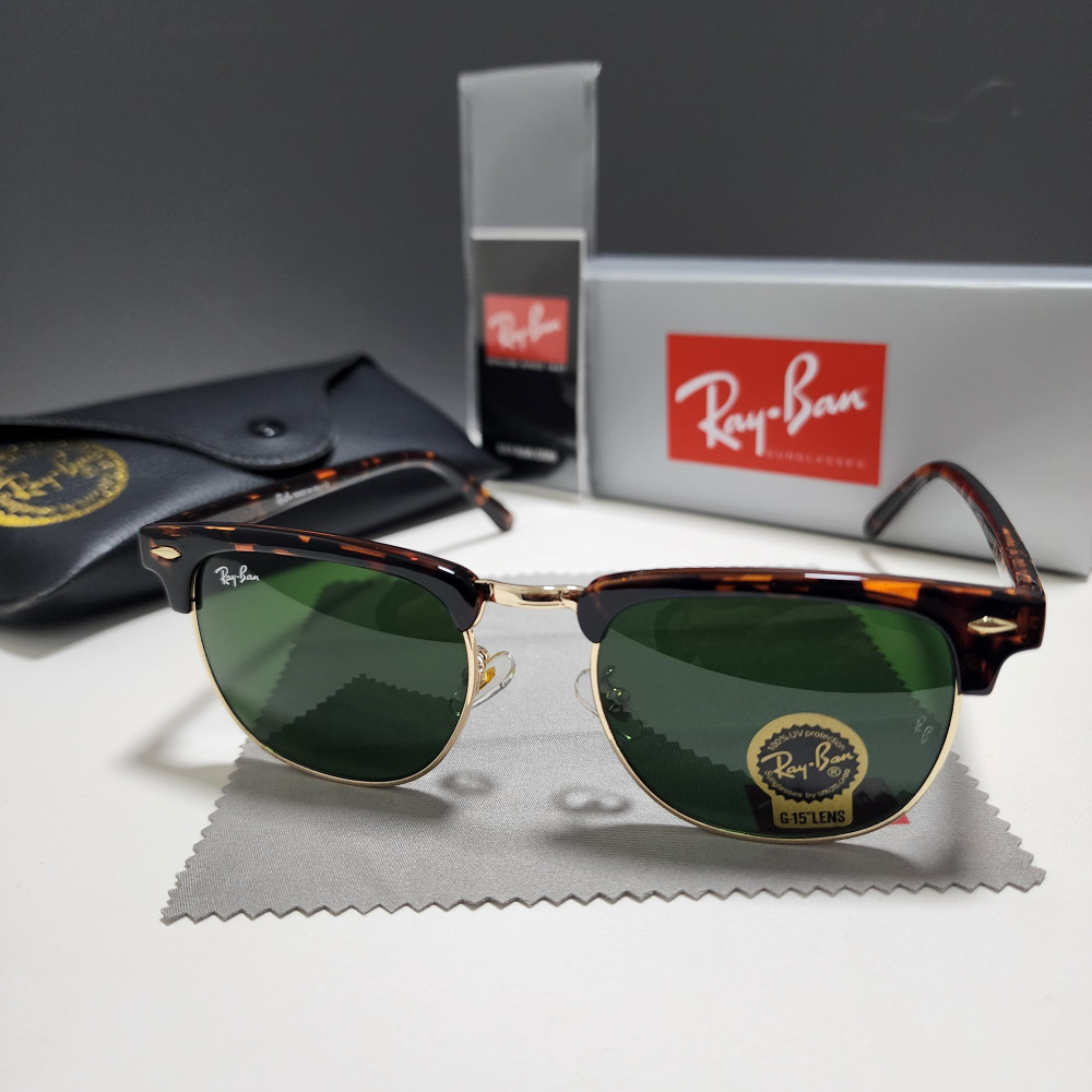 Ray-Ban RB3016 Clubmaster Sunglasses Tortoise Shell Frame Glass Green Lens 51 mm