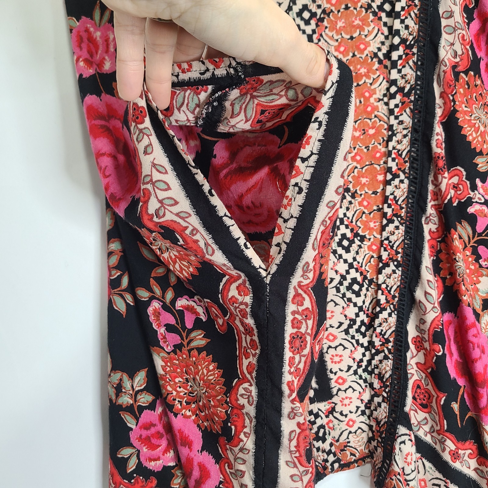 Vtg 90s Y2K Angie Colorful Lightweight Oversized Relaxed Shawl Roses Floral Lg