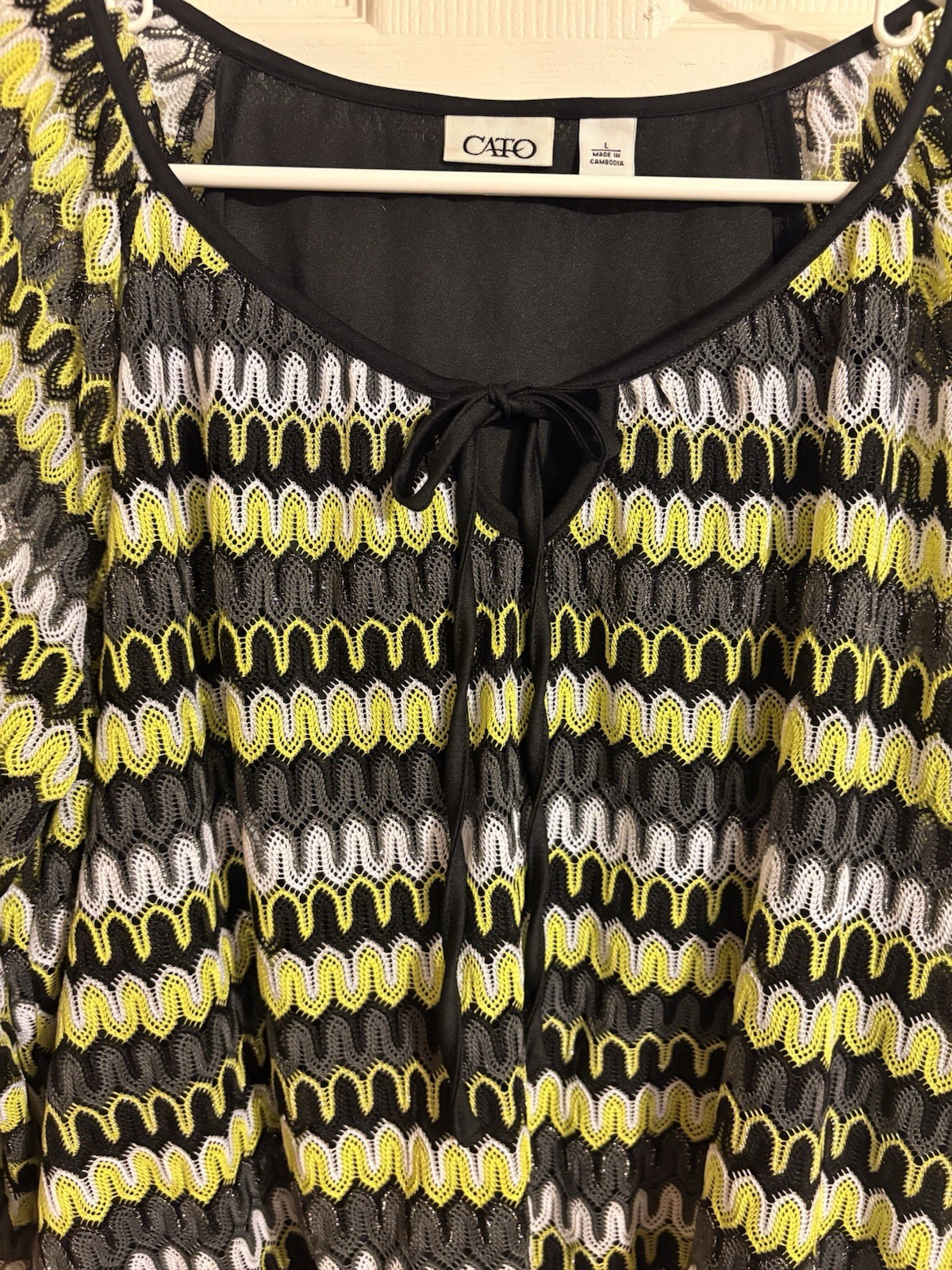Cato Sheer Chiffon Striped Tie-Neck Blouse Womens L 3/4 Sleeve Black Yellow