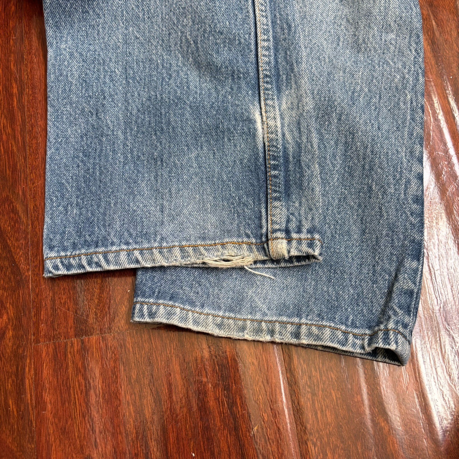 Vintage 90s Levis 501xx Denim Jeans Size 31×32 Made In USA Medium Wash