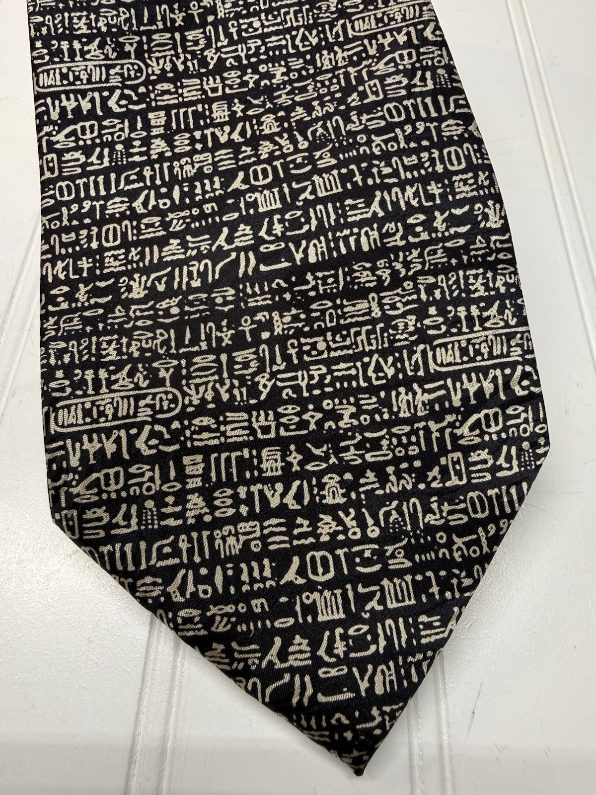 Museum Artifacts Rosetta Stone All Silk Tie Mens Black White Hieroglyphics NEW