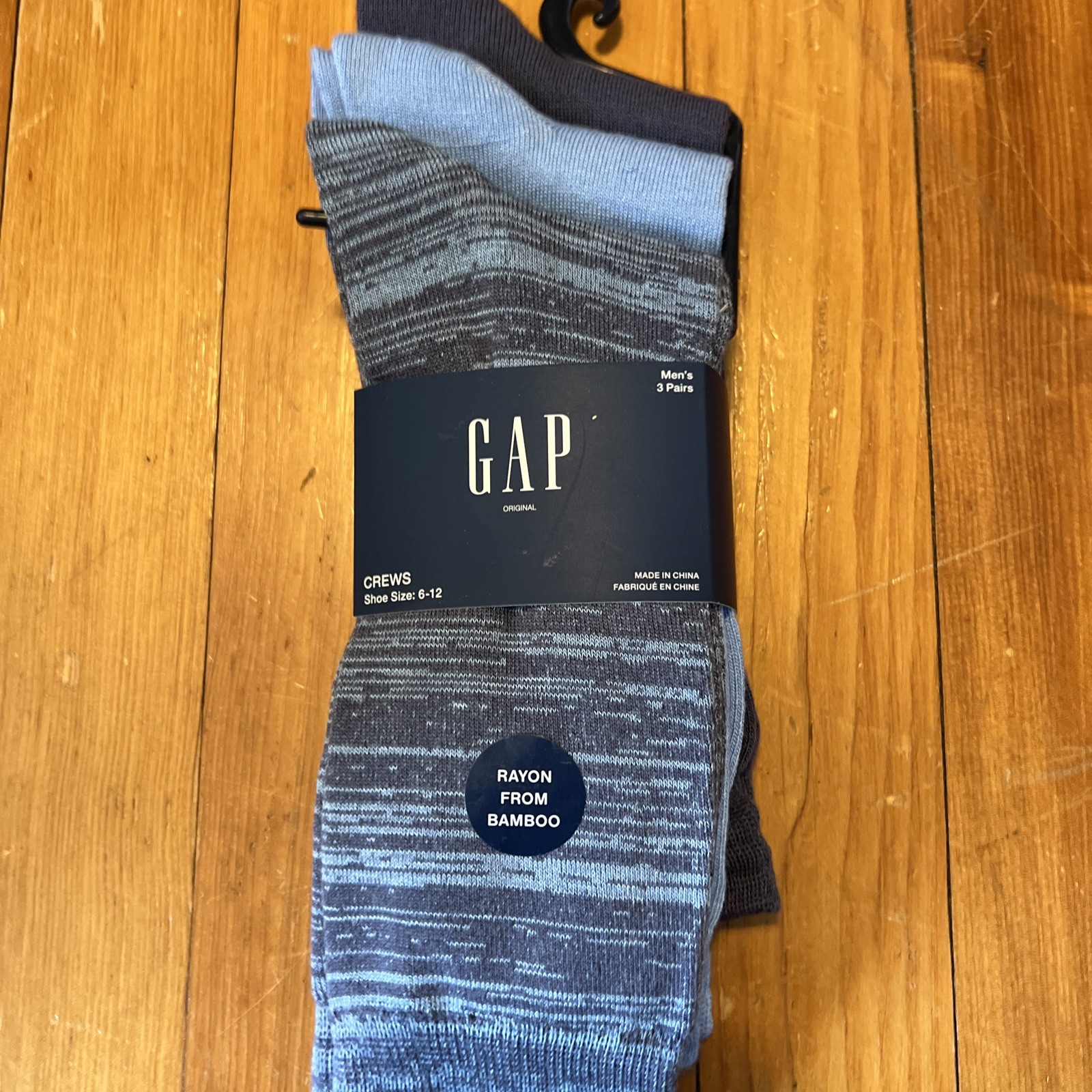 Gap Men’s RAYON from BAMBOO Crew Dress Socks 3 PK/Heather BLUE & NAVY 6-12