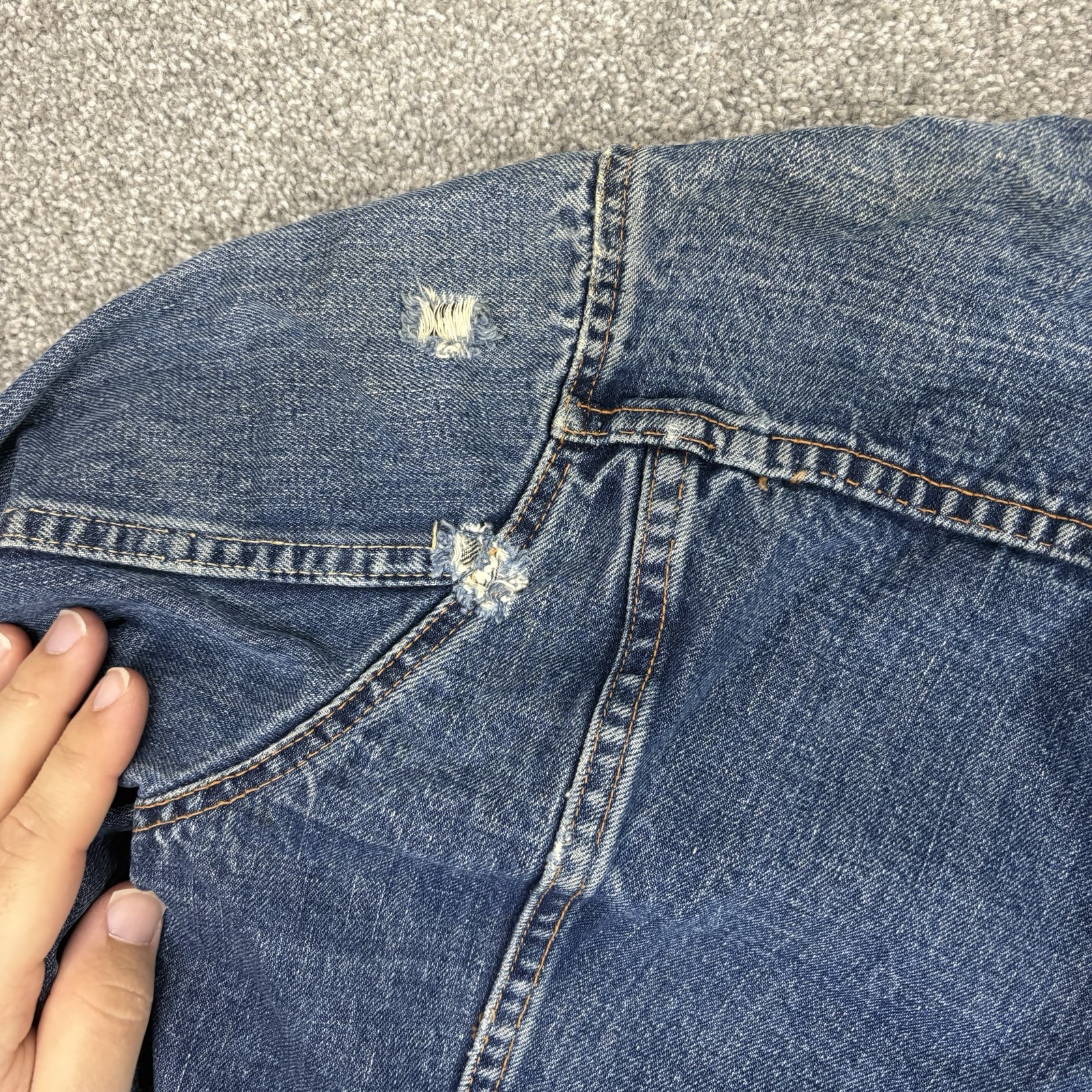Levi’s 70505 Big E Type 3 Denim Trucker Jacket 42 (20.5×23.5) Vintage Distressed