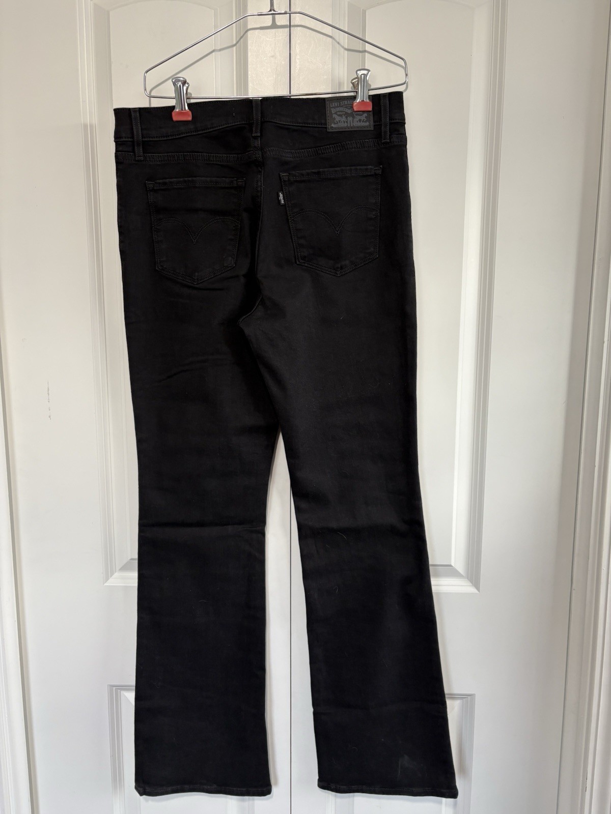 Levi’s 315 Woman’s Shaping Bootcut, Size 30×32 NWT Black