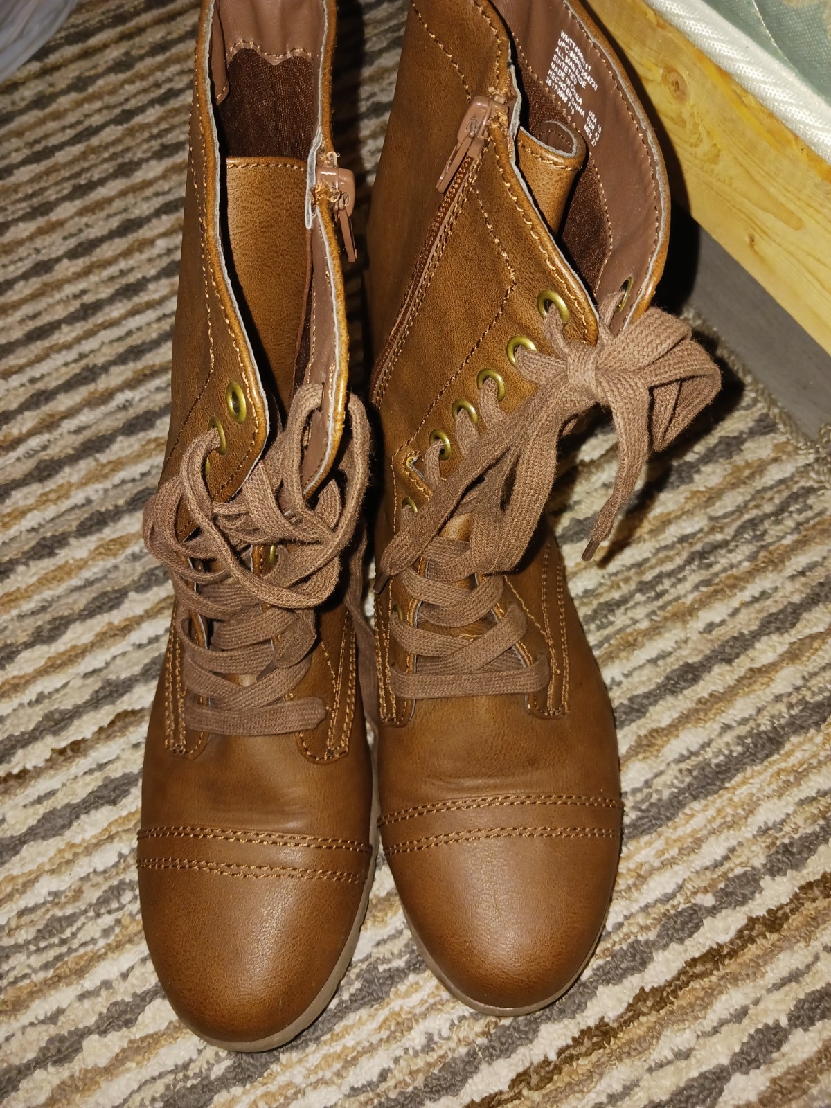 Time and Tru Women’s Brown Faux Leather Combat Ankle Boots Round Toe US 10