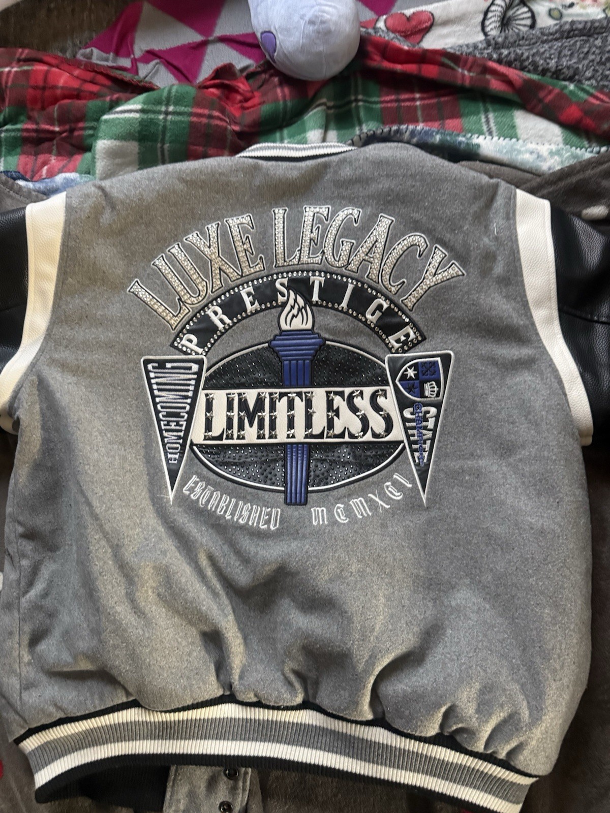 Luxe Legacy Men’s Varsity Jacket XL Snap Front Embroidered Patches Pockets