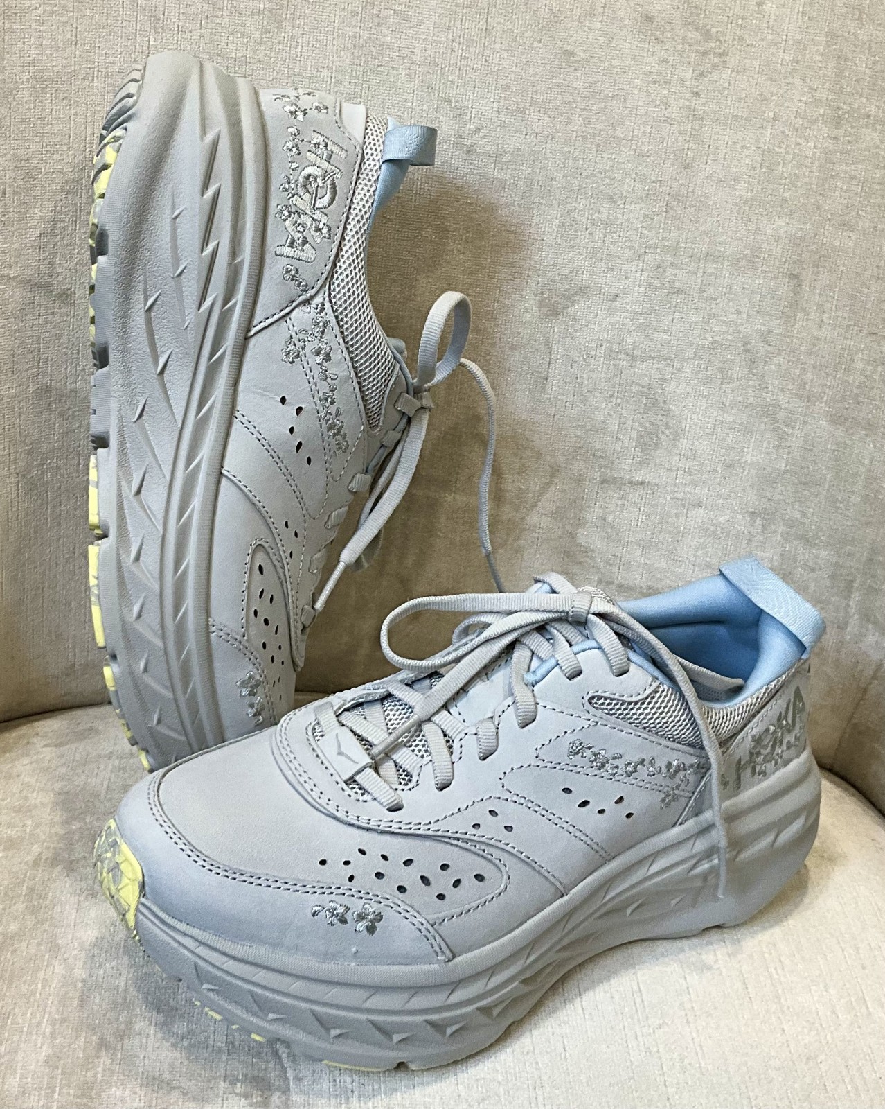 Free People HOKA Vibrant Bloom Bondi L Sneaker Stardust Gray 37 1/3 / US 6 NEW