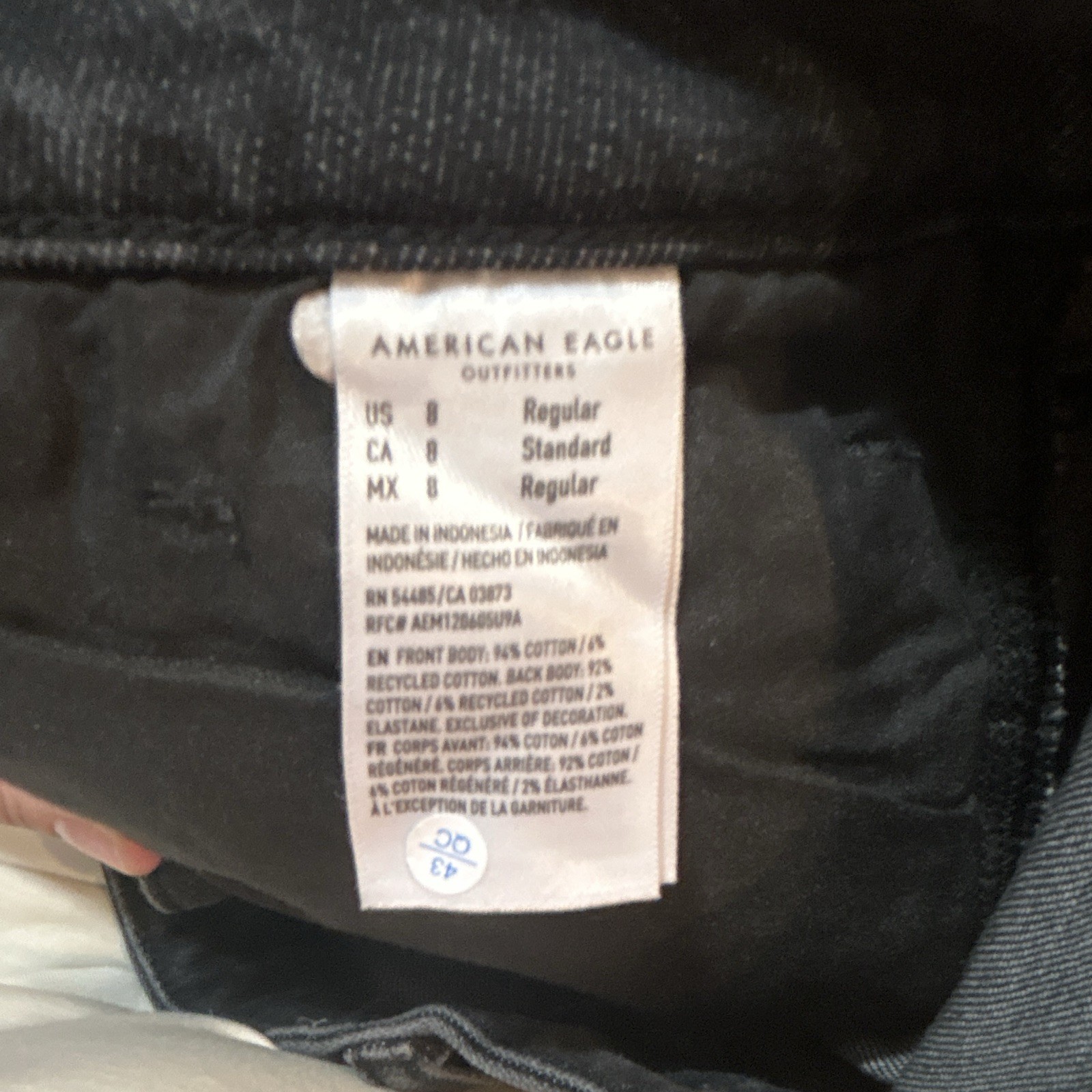 American Eagle Outfitters Mom Jeans Women’s 8 Black Dark Wash Regular Stretch