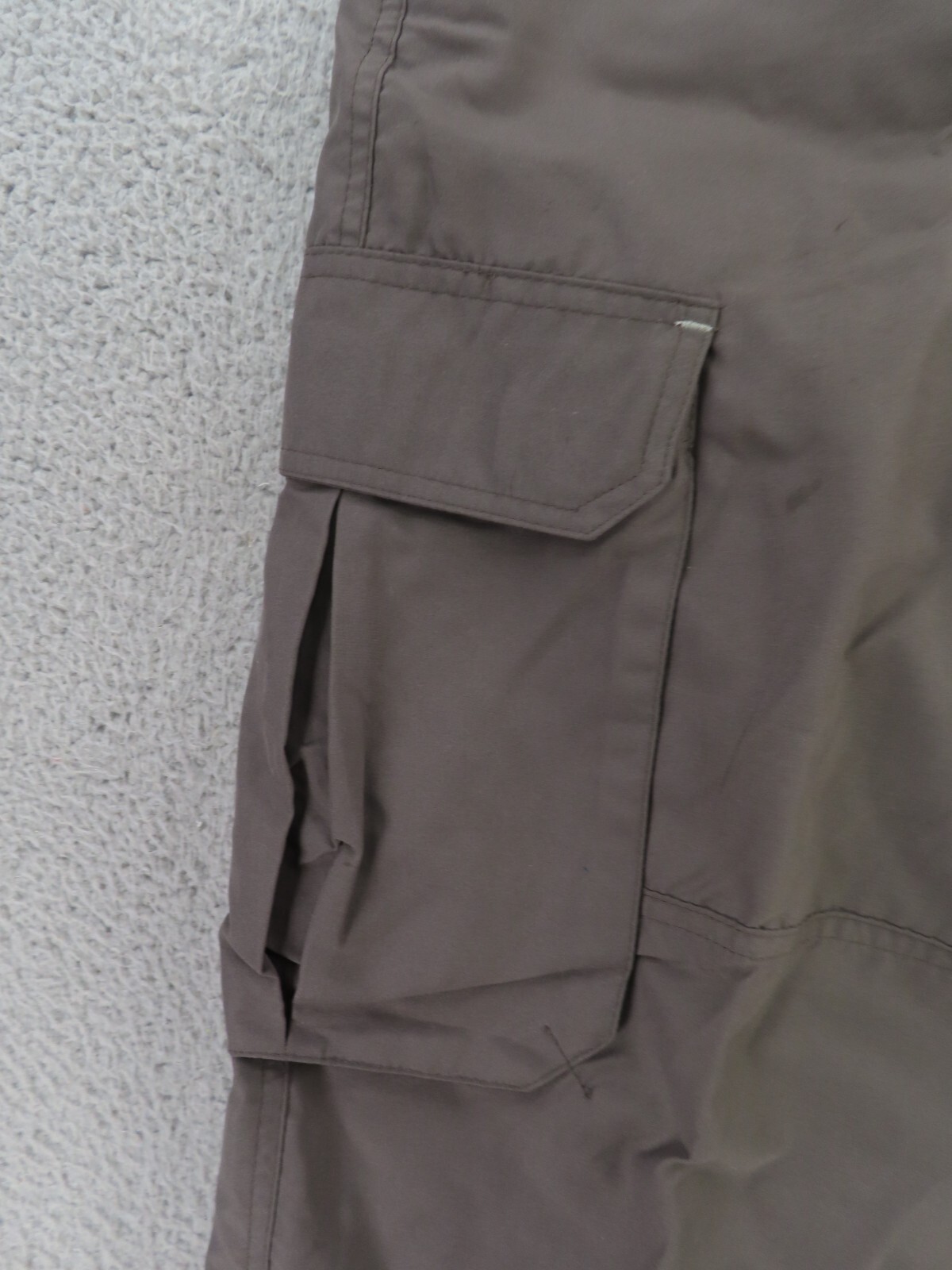 One Tough Brand OTB Pants Mens 34×32 Green Cargo Zip Baggy Parachute Skater Y2K