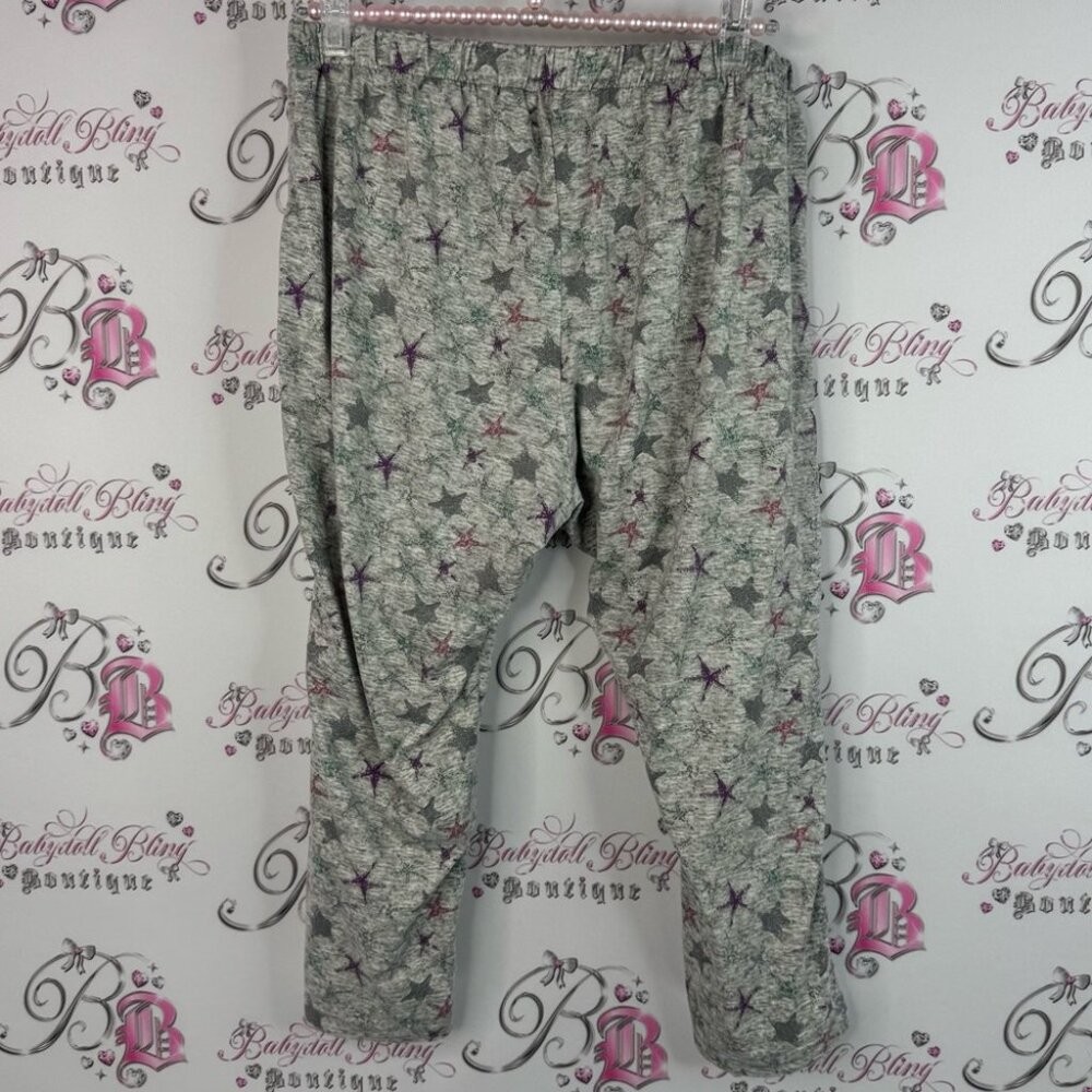 La Vie En Rose capri cropped pants starfish stars ⭐️ Gray Star Patterned Pants