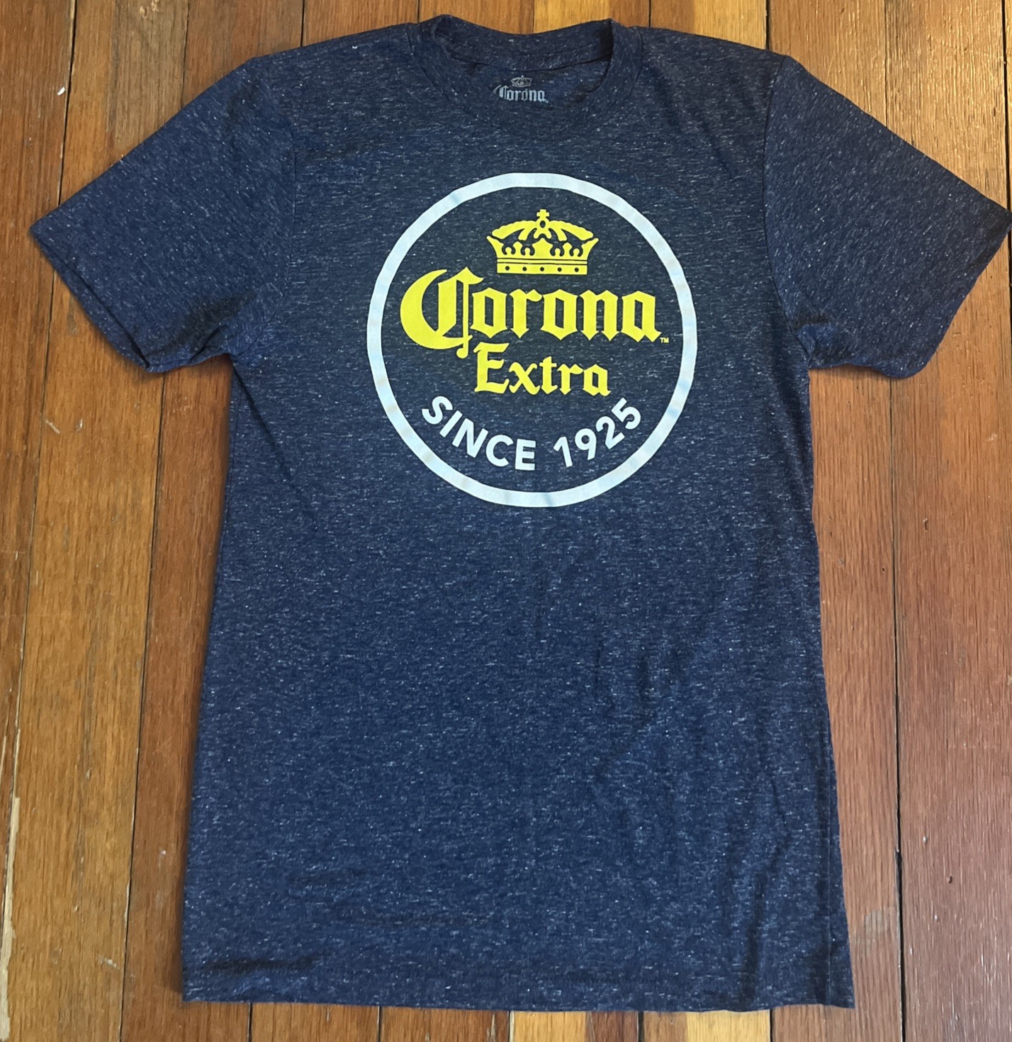 Corona extra since 1925 graphic print T-shirt blue heather small