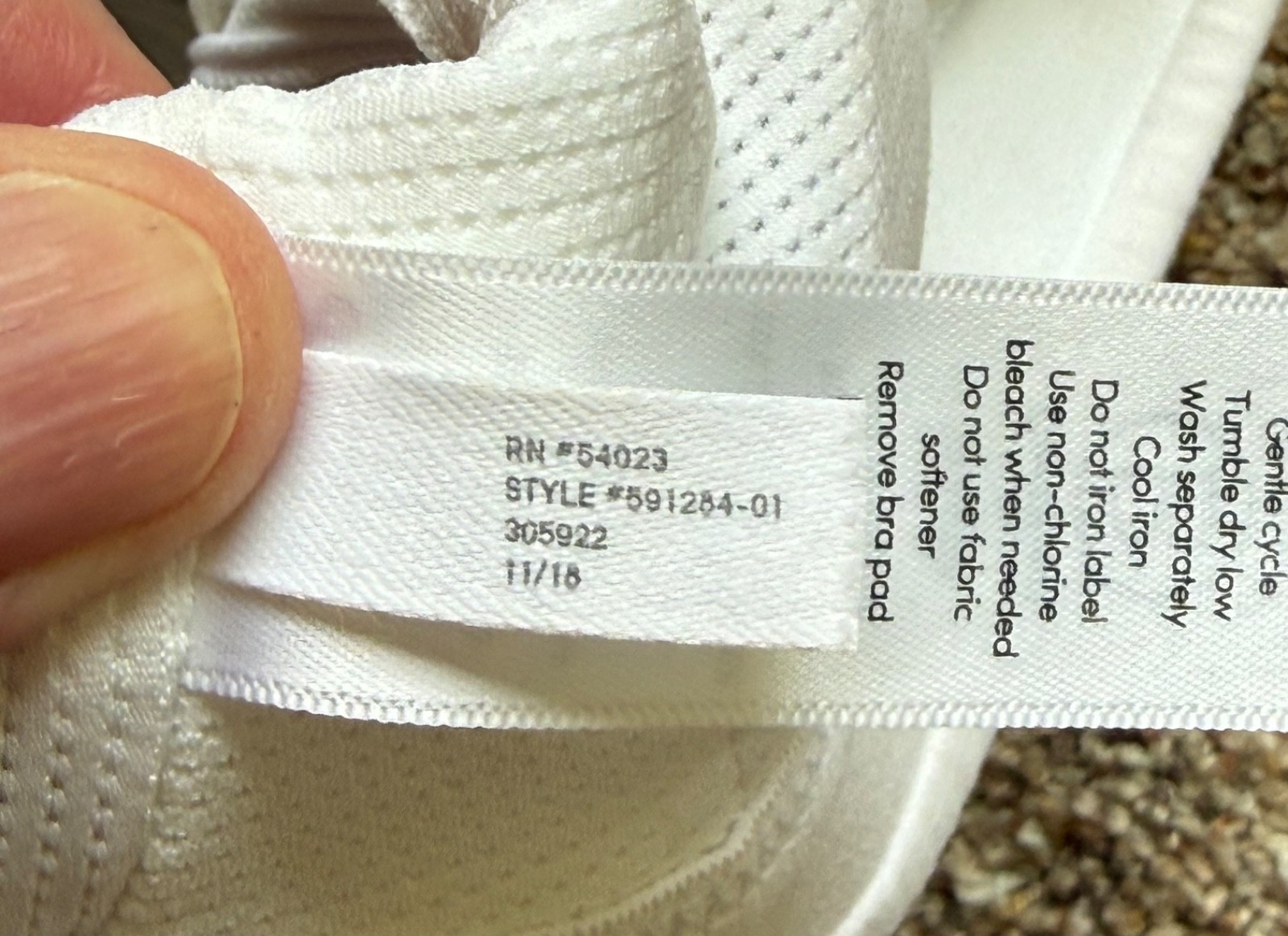 Athleta Womens White Multi Strap Lattice Back Sports Bra 591284-01 Medium NWOT
