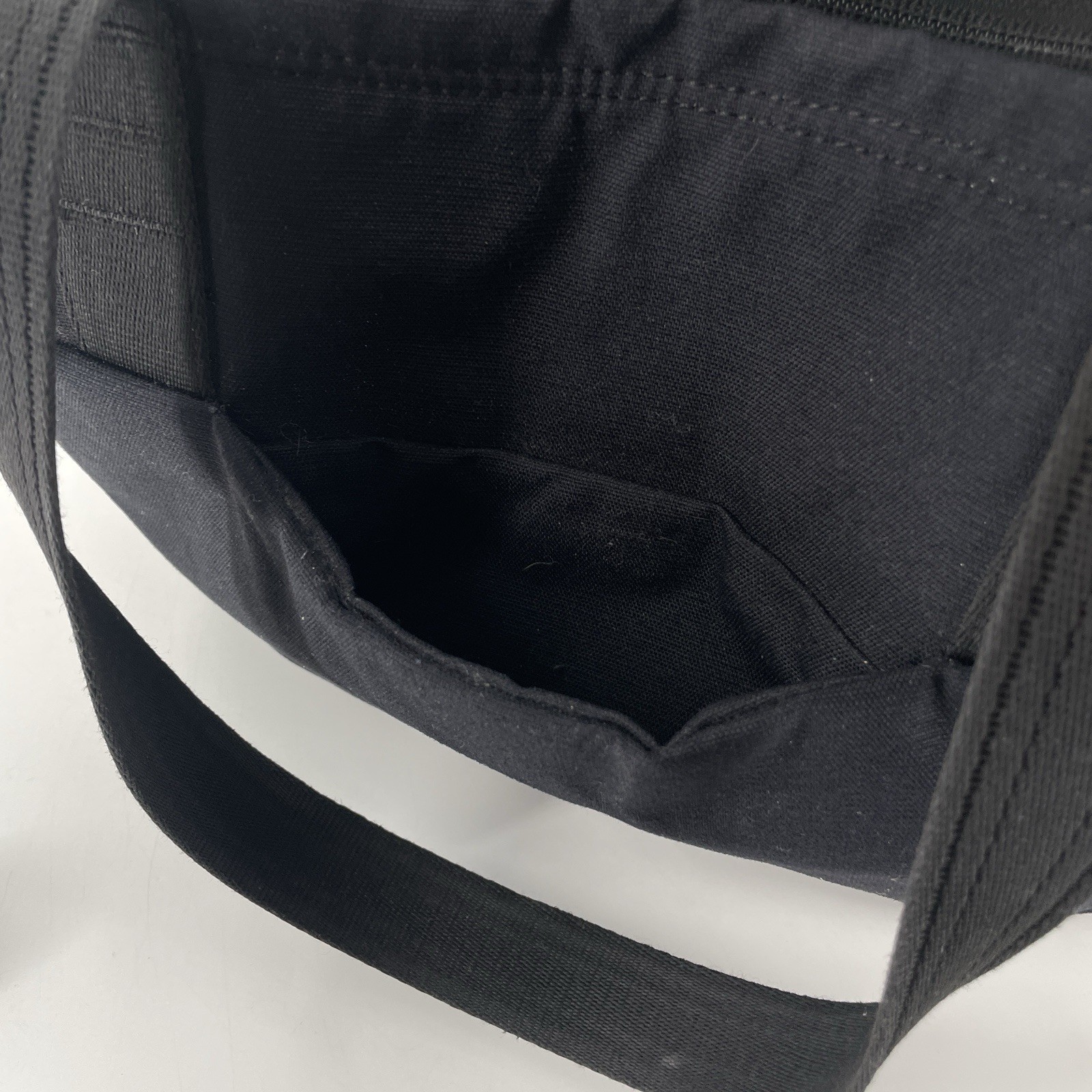 Moment Travelwear M-TW Tote Bag 19L in Black – Nylon – Zip Top Closure
