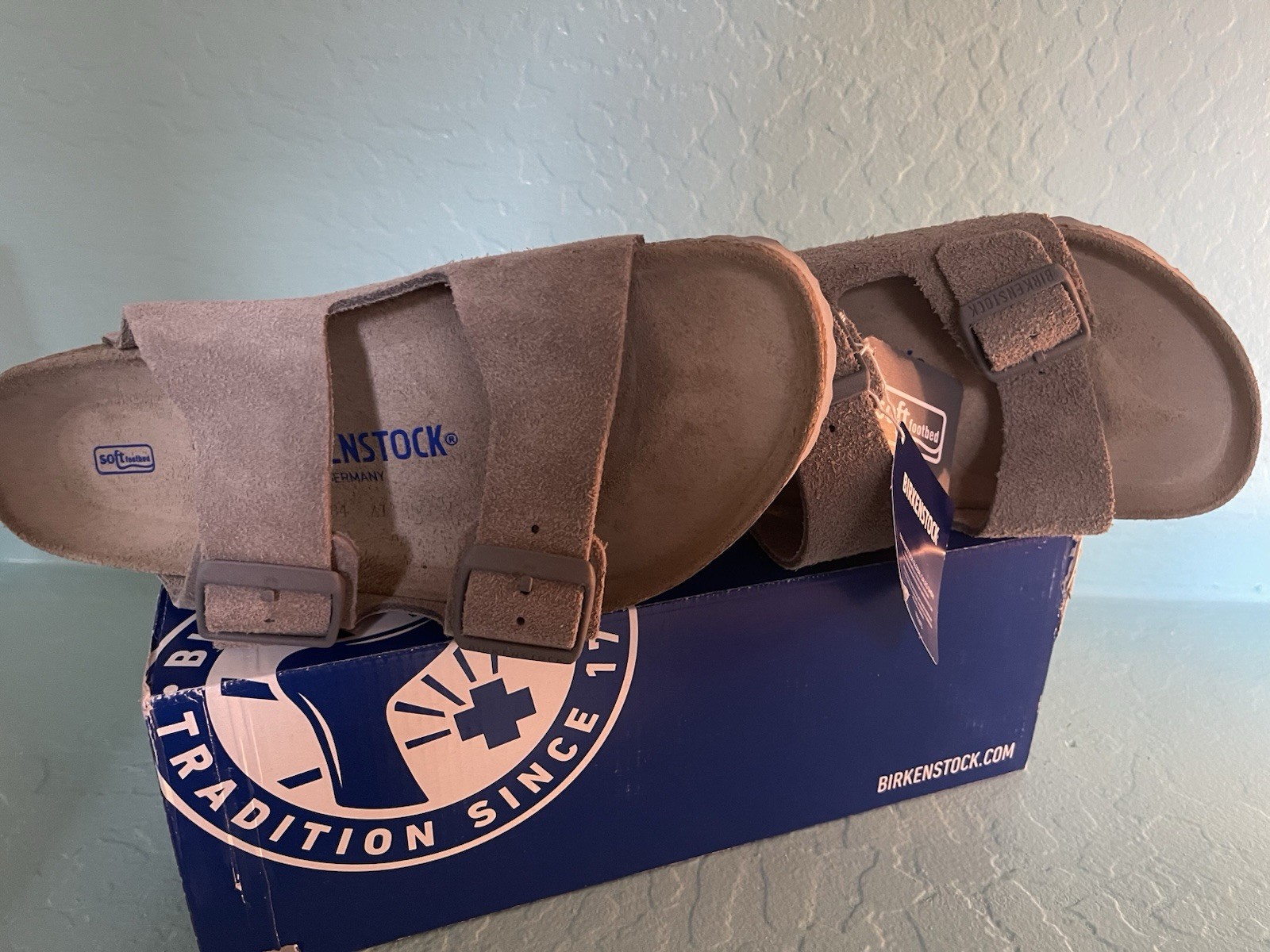 Birkenstock Arizona Soft Footbed Stone Coin Gray Suede Sandals Size 40 US 9