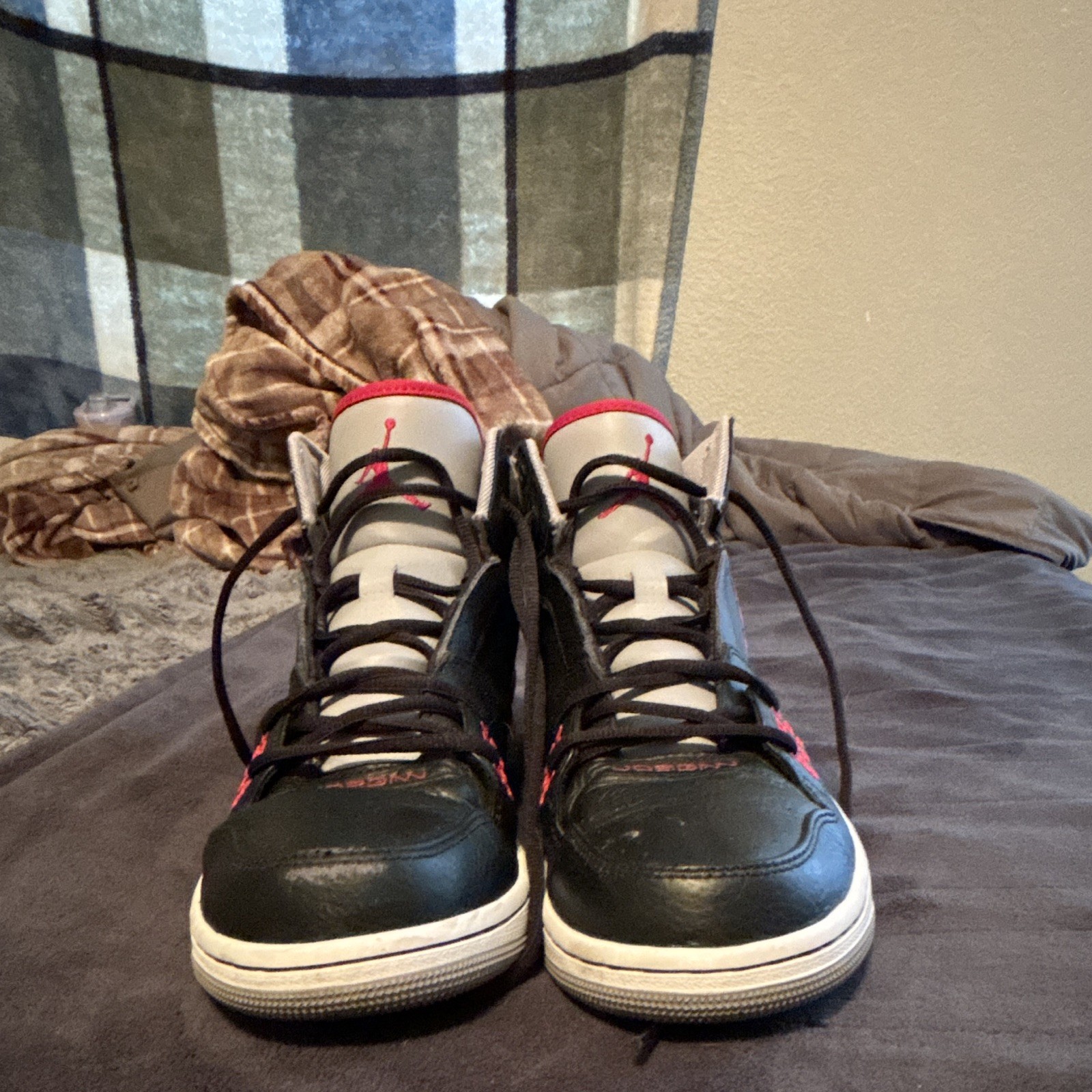 Air Jordan 1 Flight Mid, Black/Red/Cement Grey Color-way US Size (11)